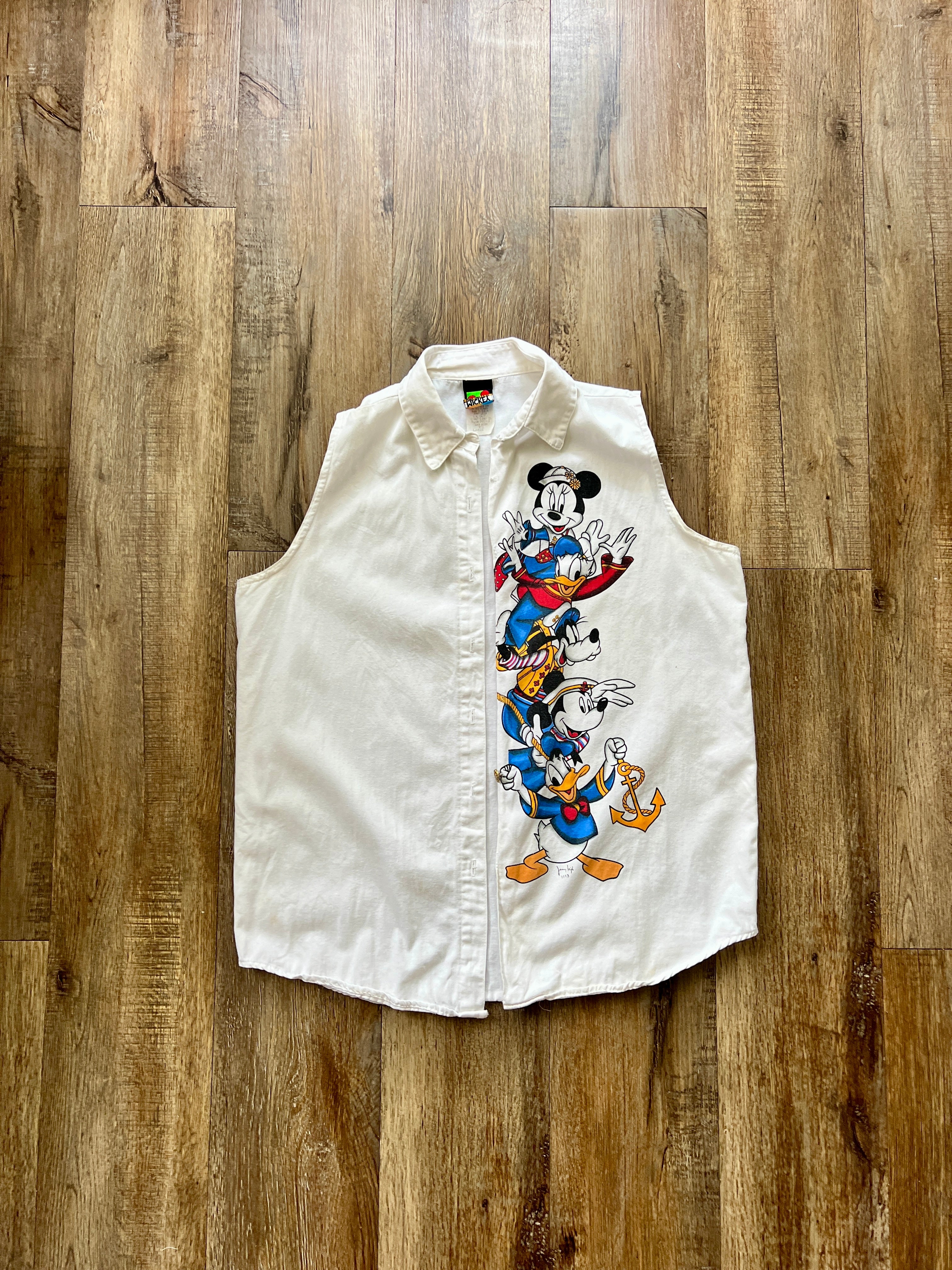 164 -White Sailor Mickey and Friends Button Up Sleeveless Shirt L