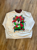 397 - White Mickey & Minnie Mistletoe Mock Neck Pullover - XL