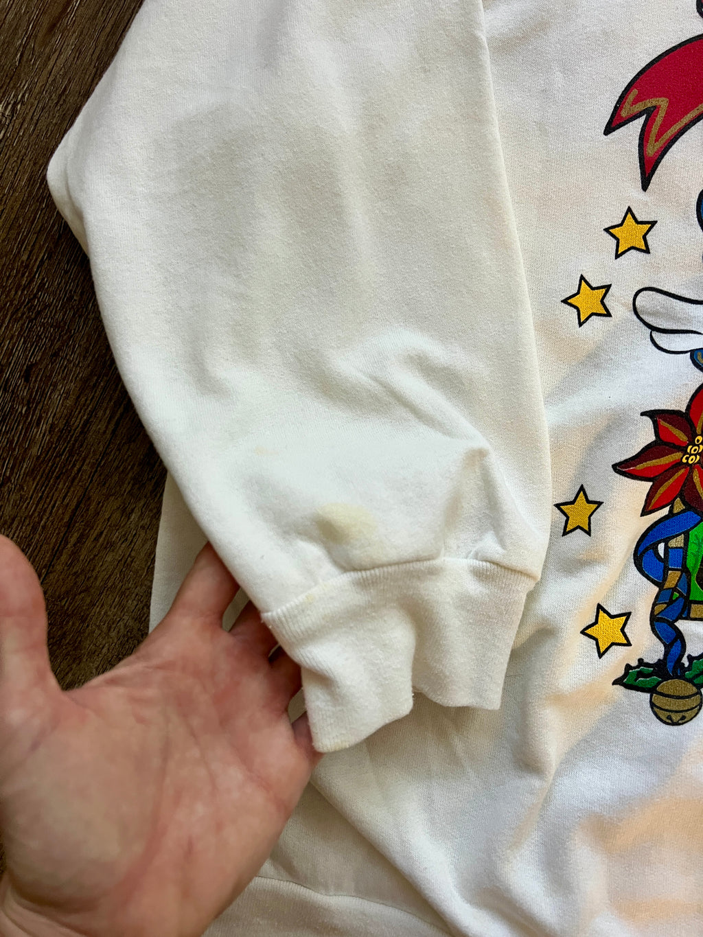 397 - White Mickey & Minnie Mistletoe Mock Neck Pullover - XL