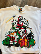422 -White Mickey, Goofy, Donald Holiday Lights & Presents Crewneck - L