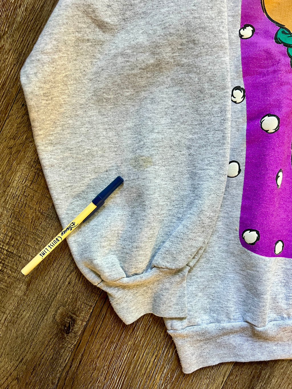 428 -Grey Winnie The Pooh Snowfall Crewneck - L