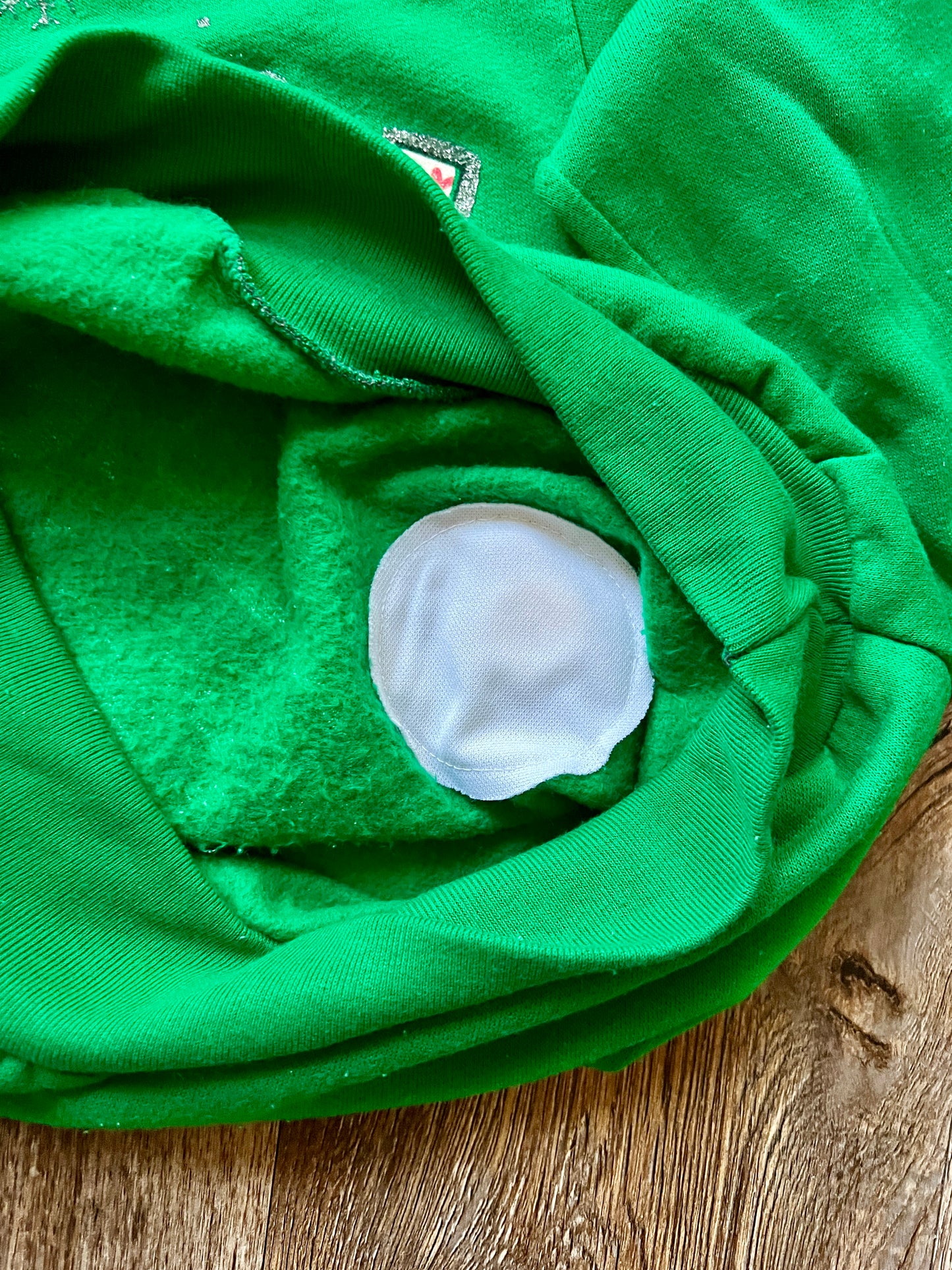 406 -Green Mickey & Minnie Sleigh Ride Music Note Crewneck - S/M