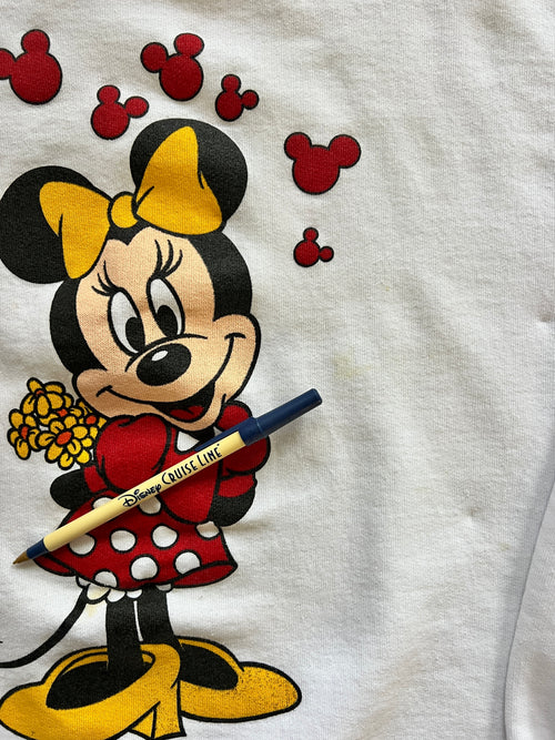1038 -White Minnie Flower Bouquet Red Mickey Floating Hearts Crewneck - M