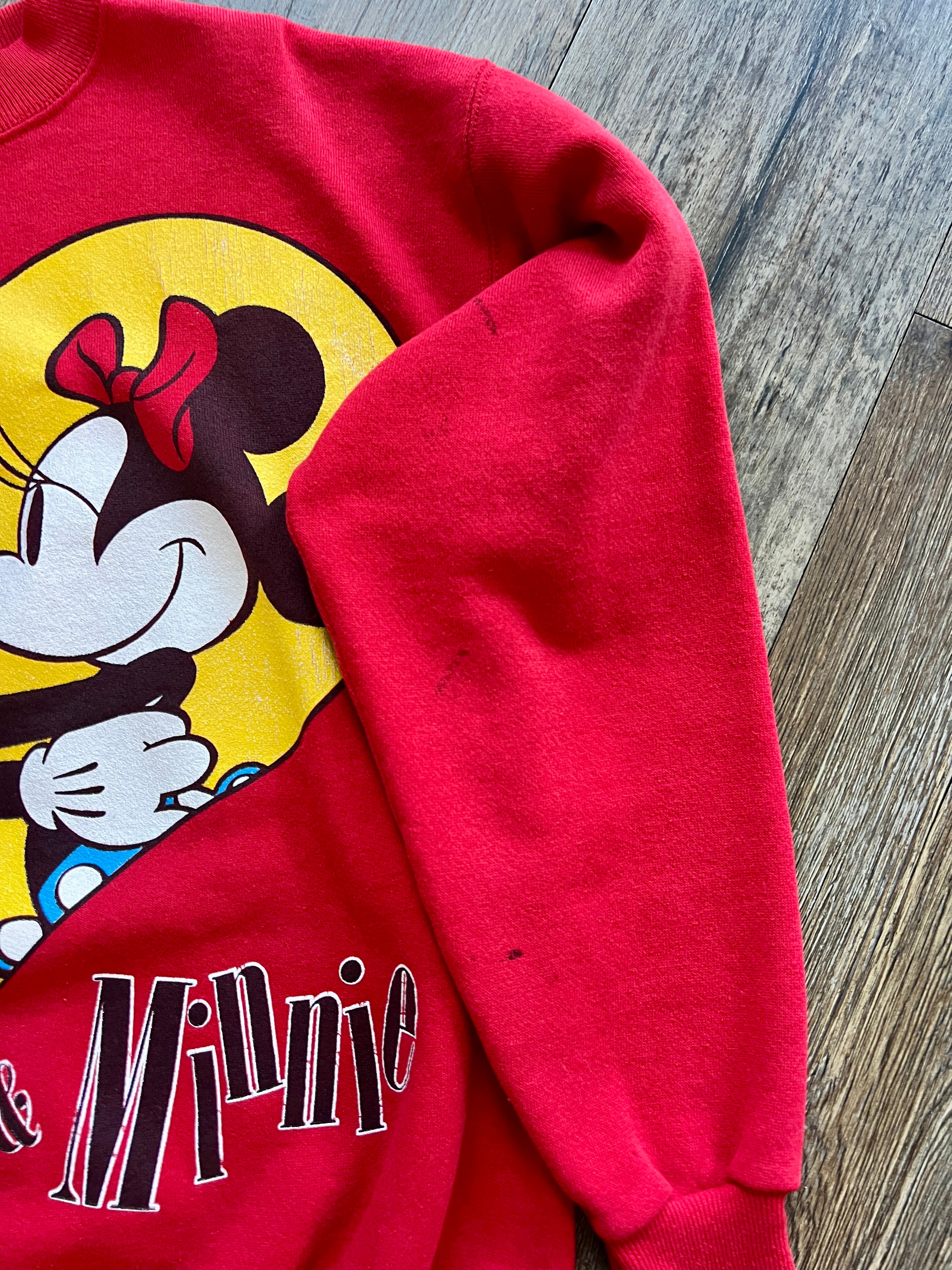 1049 -Red Yellow Heart Mickey & Minnie Hugging Crewneck - NT / S