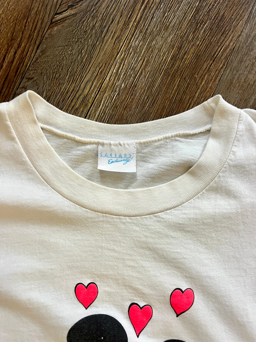 1039 -White Neon Minnie ❤️ 's Mickey Shirt - XL