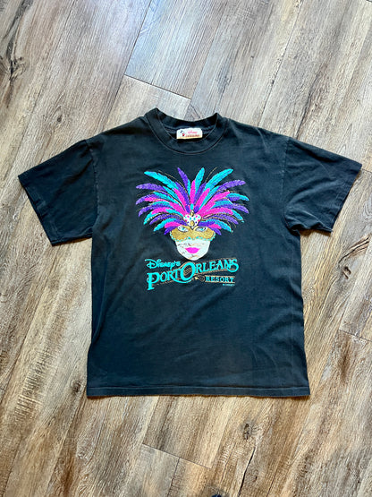 491 -Black Port Orleans Resort Mardi Gras Feather Mask Shirt - M