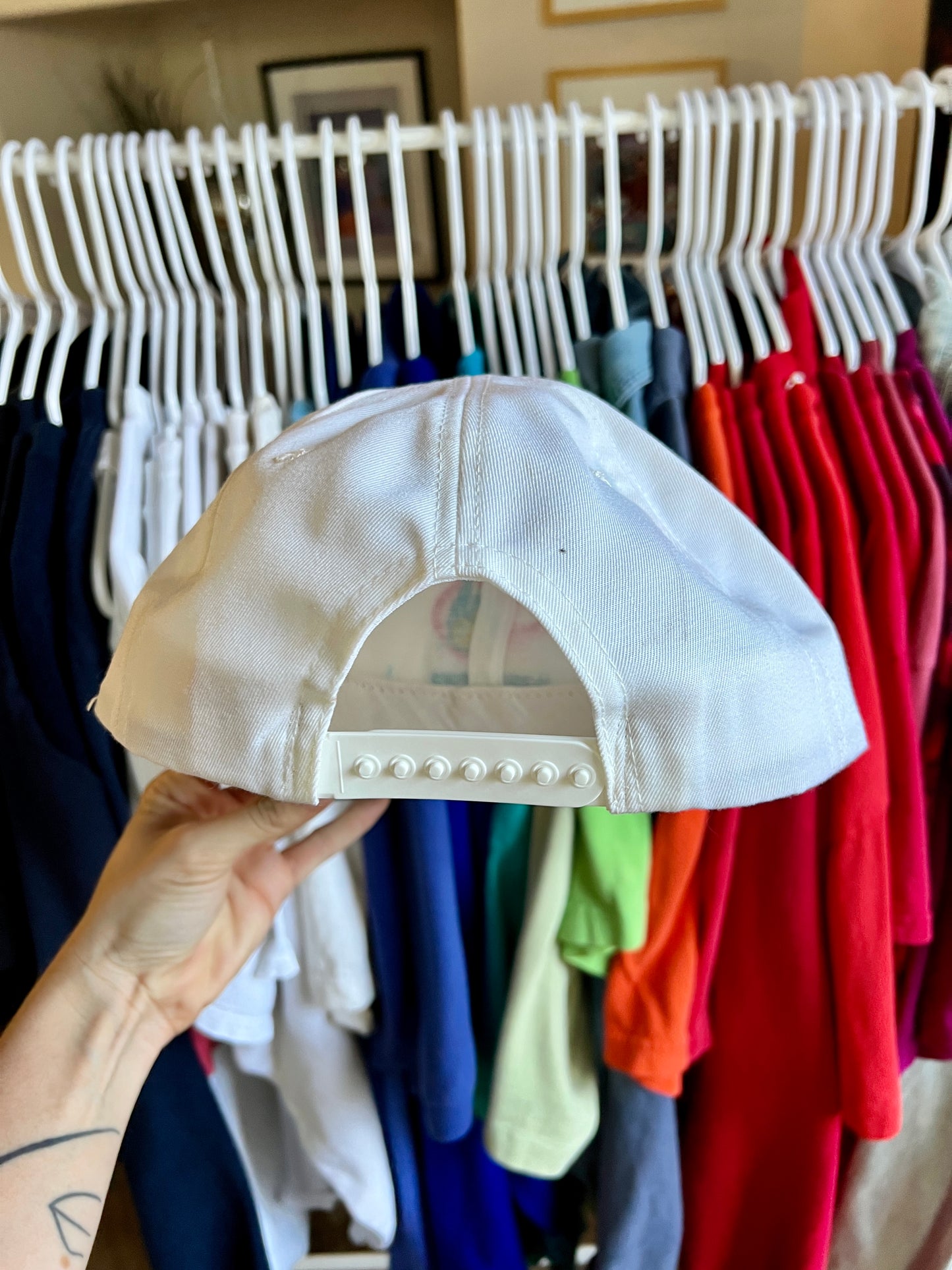 522 -White Embroidered WDW 20 Magical Years Hat