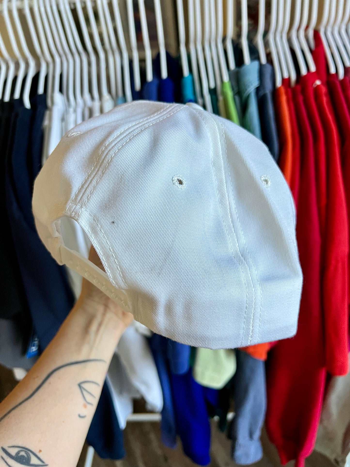 522 -White Embroidered WDW 20 Magical Years Hat