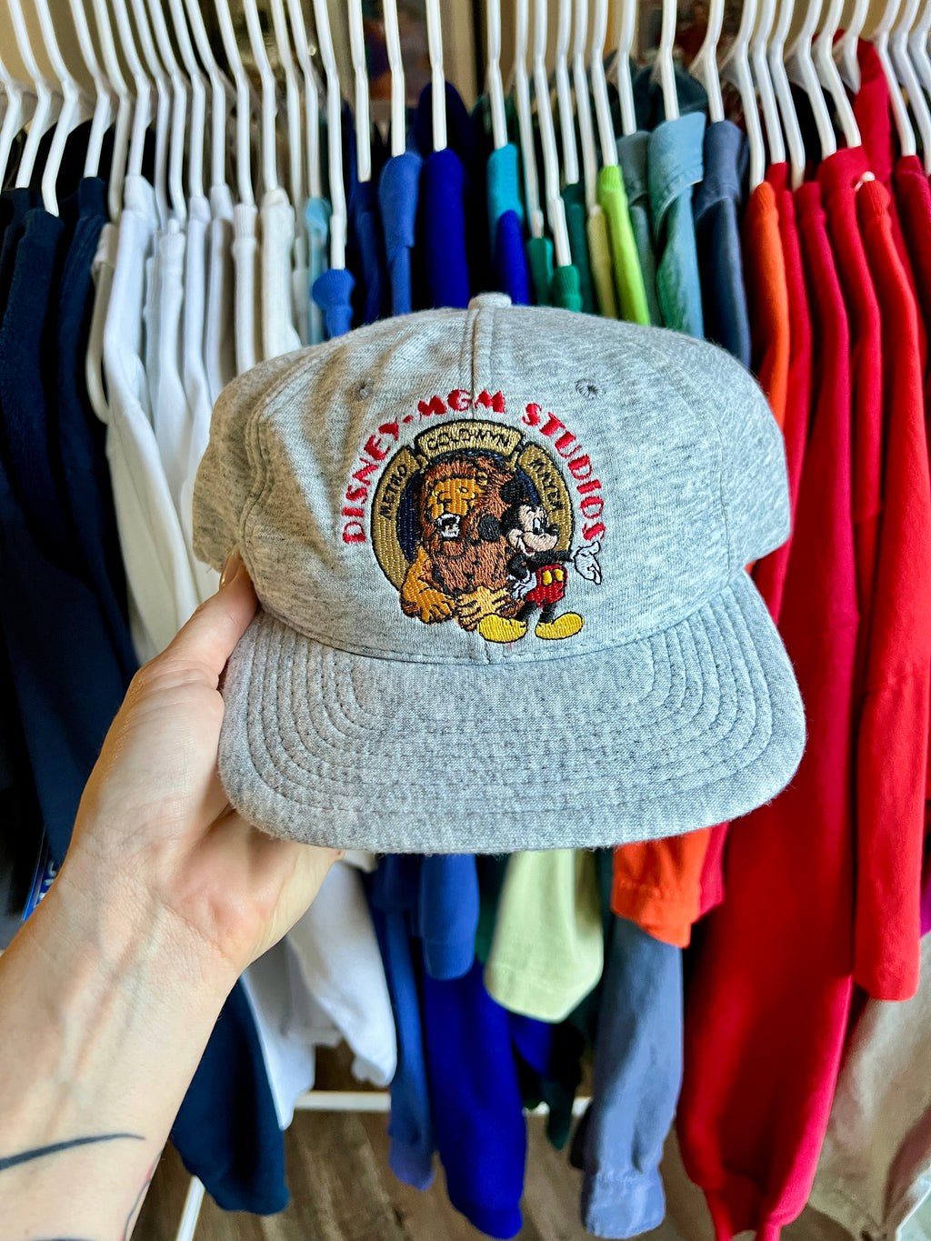 523 -NWT Heather Grey MGM Studios Logo Mickey Hat