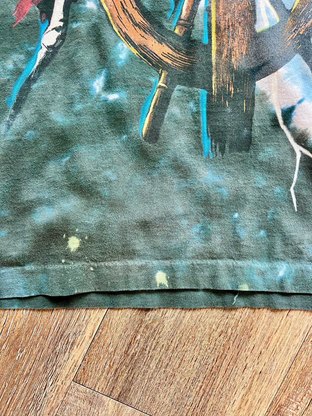 1085 -Grey & Dark Teal Tie-Dye Skeleton Sailor Pirates of the Caribbean Back Map Hit Shirt - S