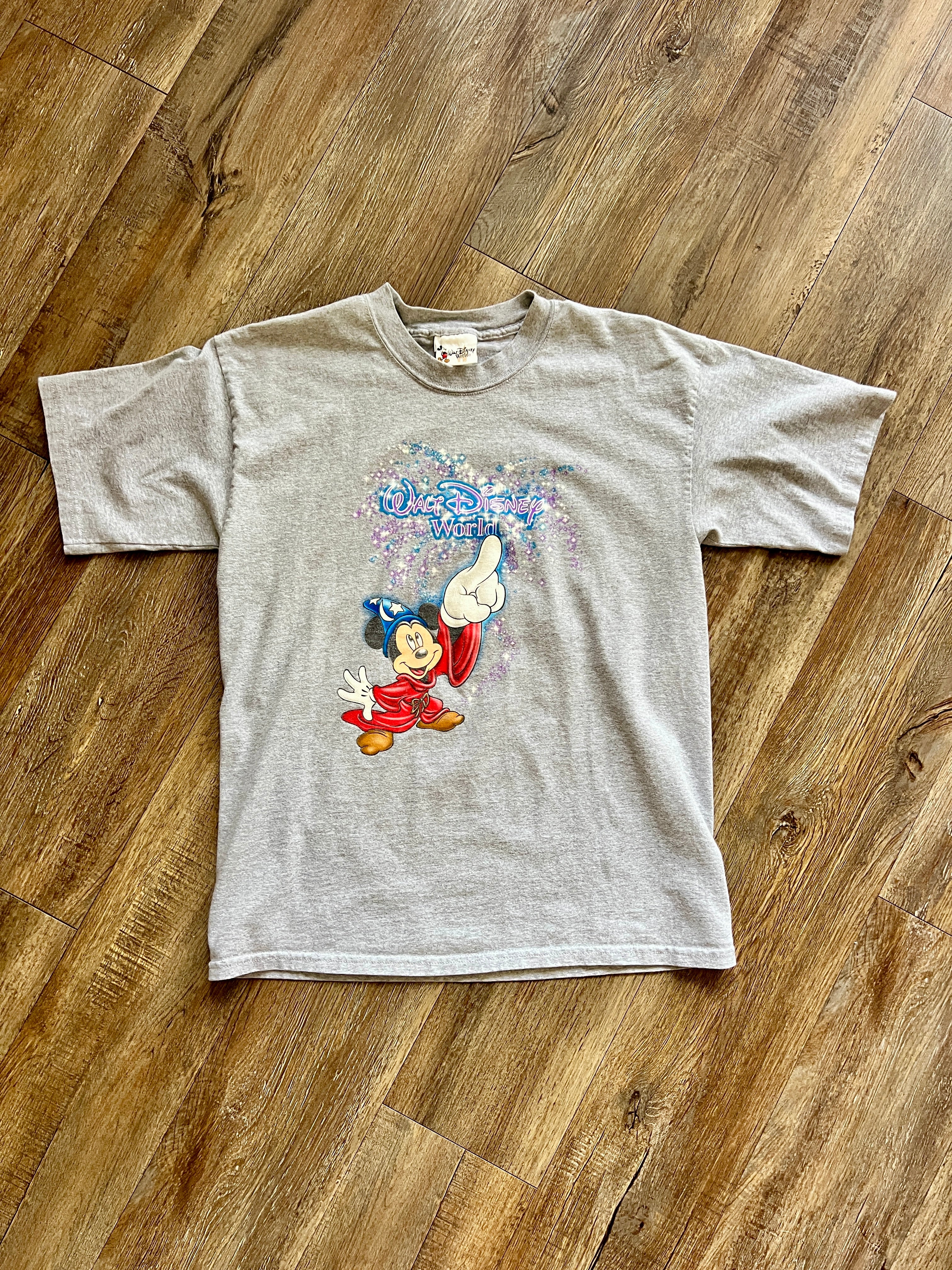 1071 -Grey Sorcerer Mickey Magic WDW Logo Shirt - M