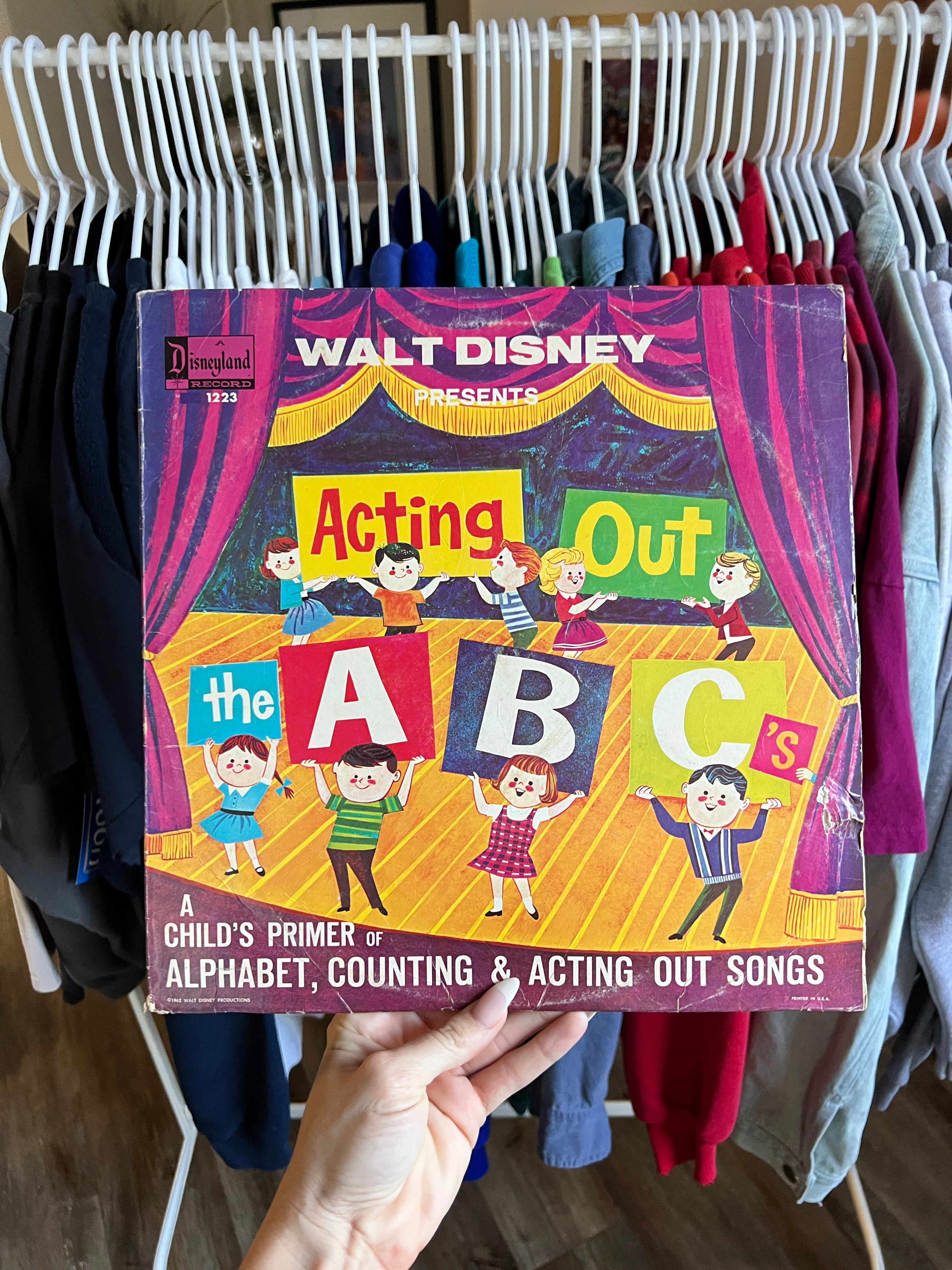 528 -Walt Disney Presents Acting Out the ABC’s Storybook Vinyl Record