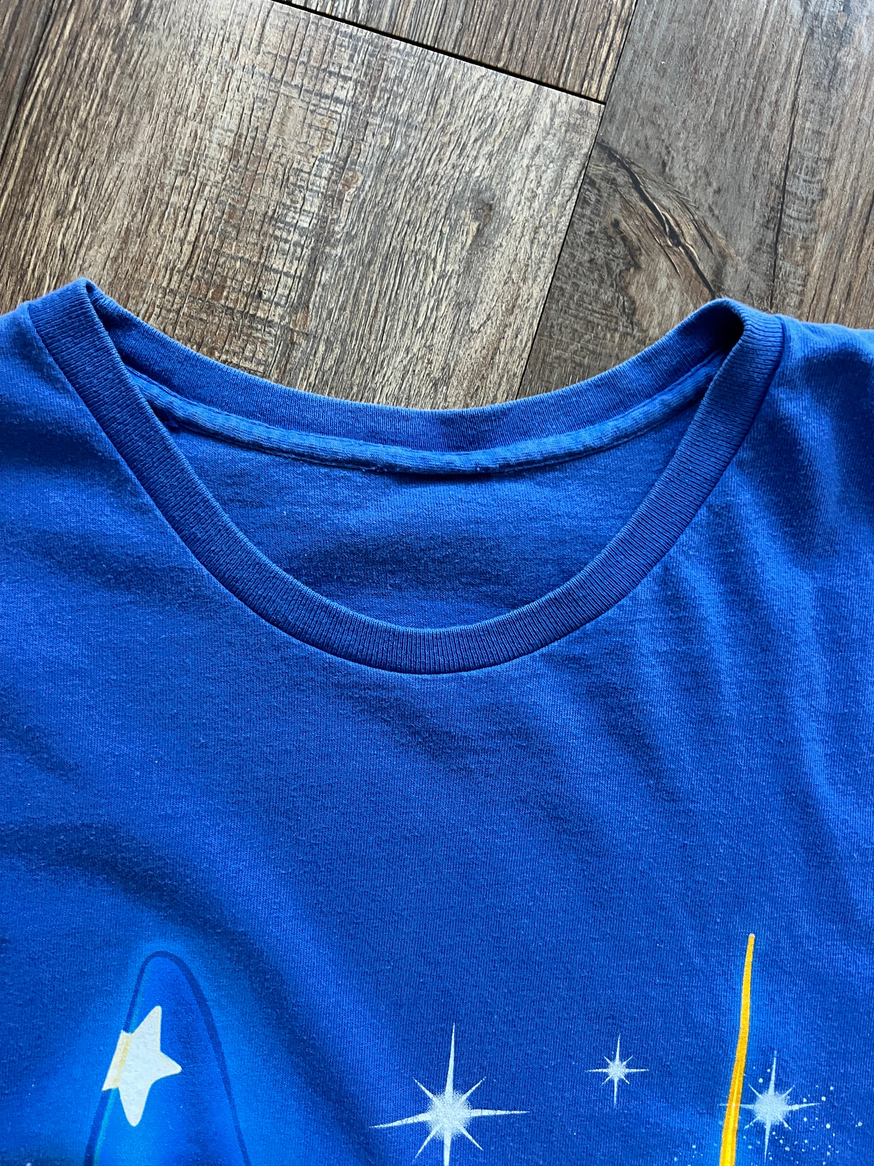 1063 -Blue Sorcerer Mickey Disneyland Sleep Shirt - OSFA