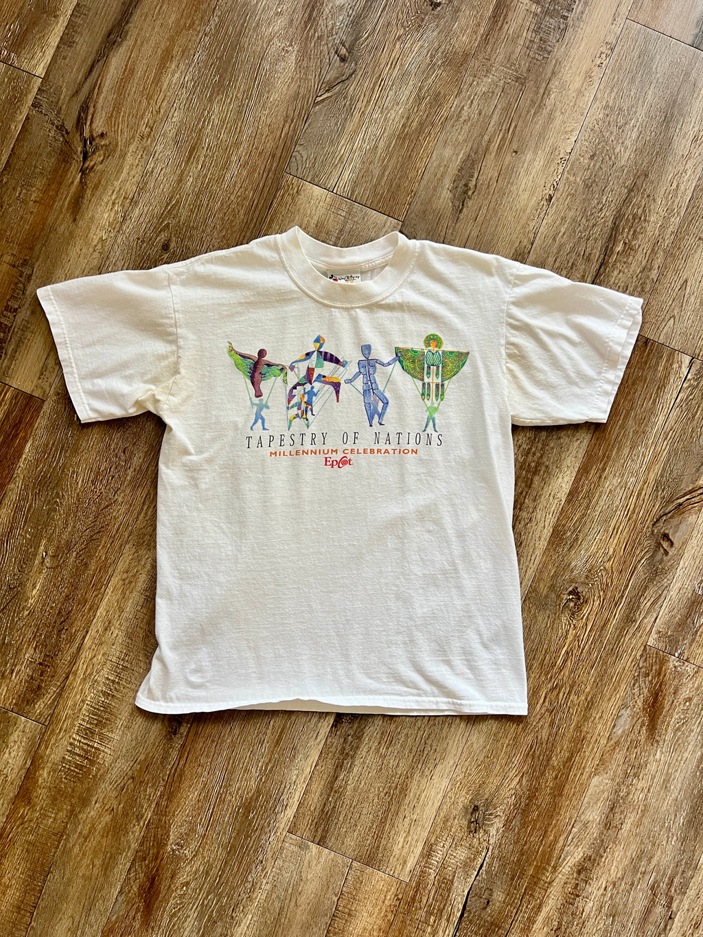 1095 -White EPCOT Tapestry of Nations Millenium Celebration Shirt - M