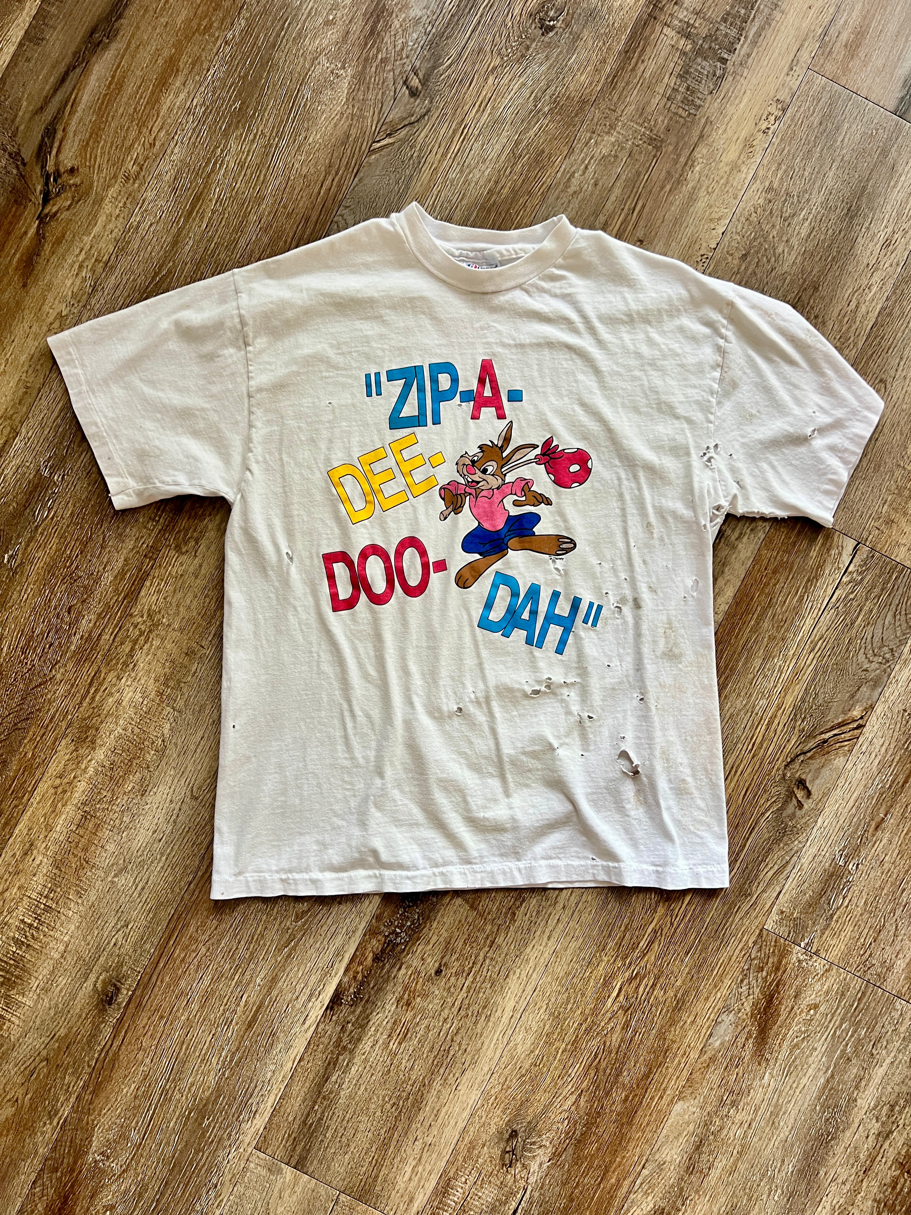 1100 -White Single Stitch Thrashed Brer Rabbit Zip-A-Dee-Doo-Dah Shirt - L