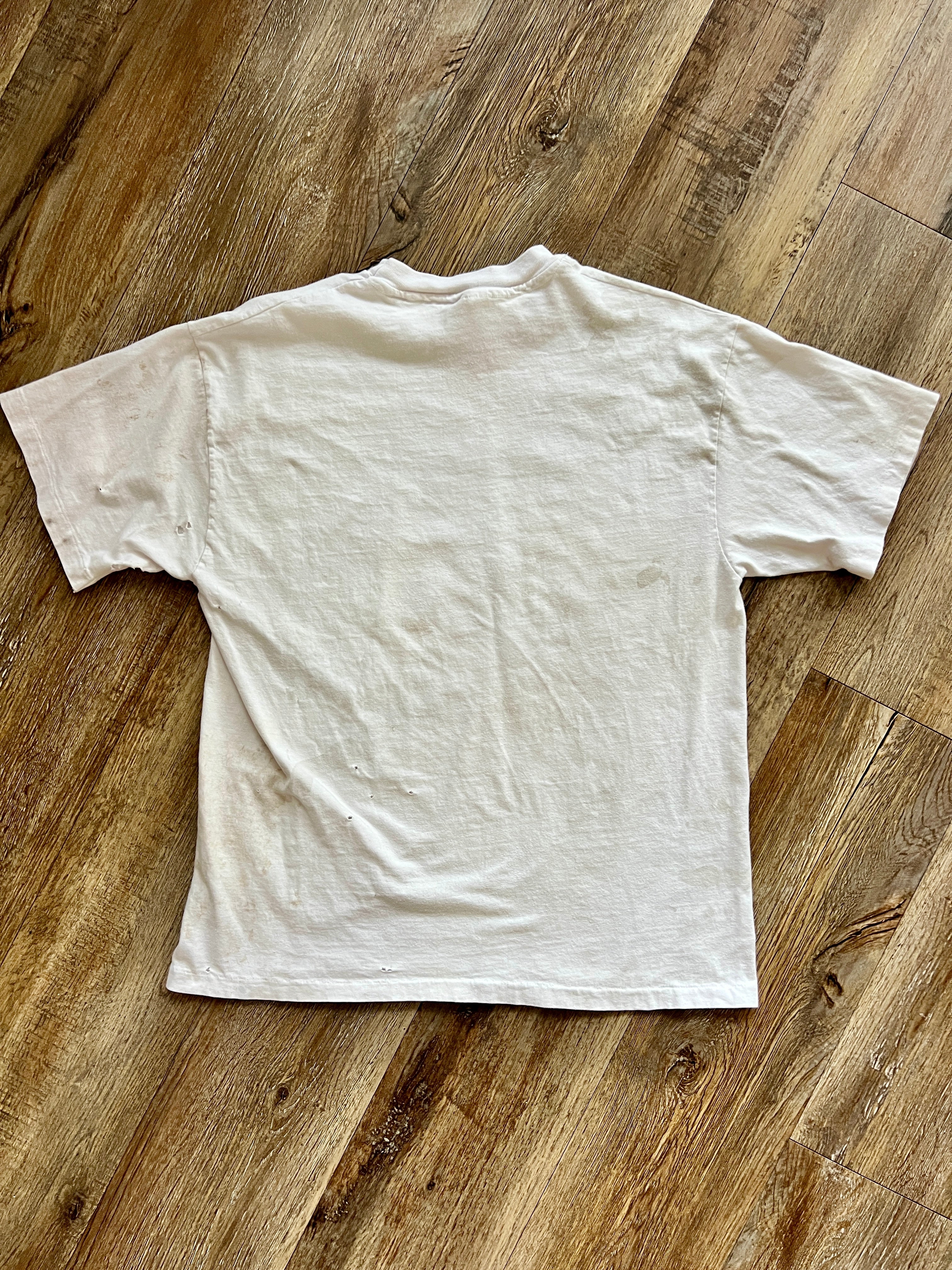 1100 -White Single Stitch Thrashed Brer Rabbit Zip-A-Dee-Doo-Dah Shirt - L