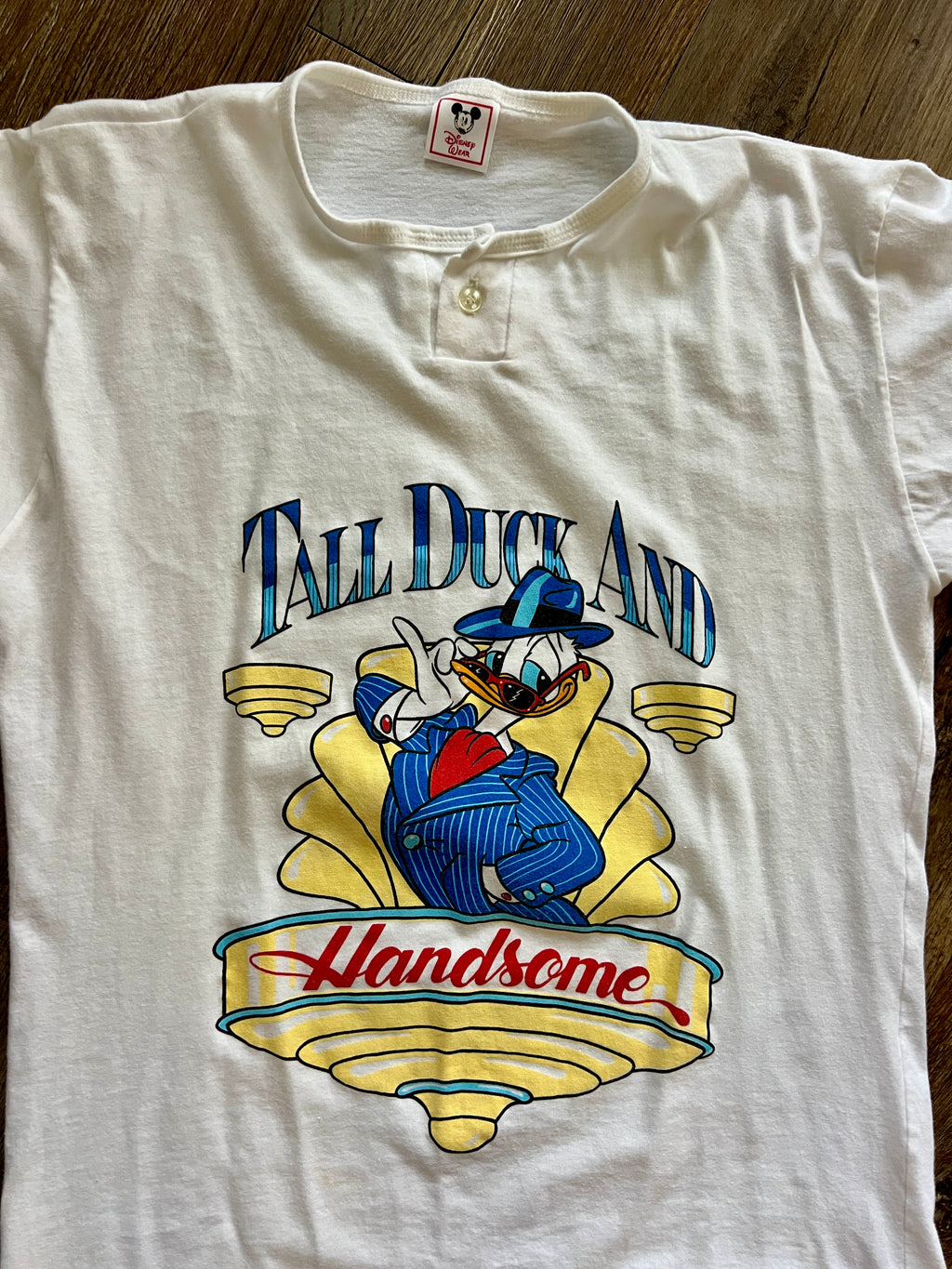 1117 -White Tall Duck & Handsome Disney Wear Shirt - L