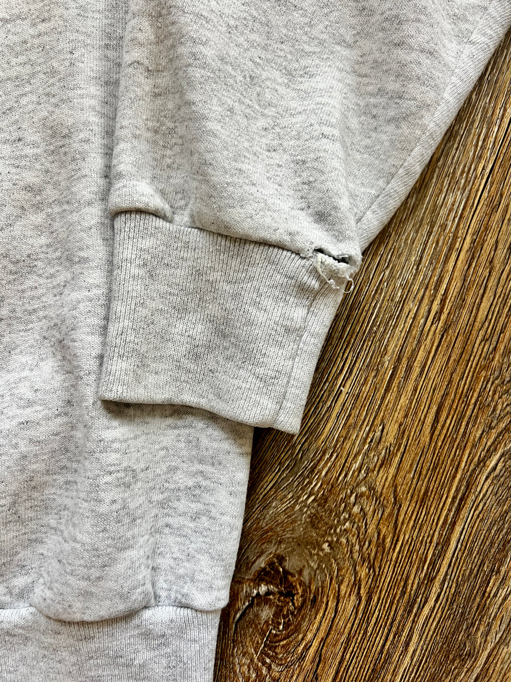 1118 -Grey Color Block Goofy Scratching Head Front & Back Hit Crewneck - L