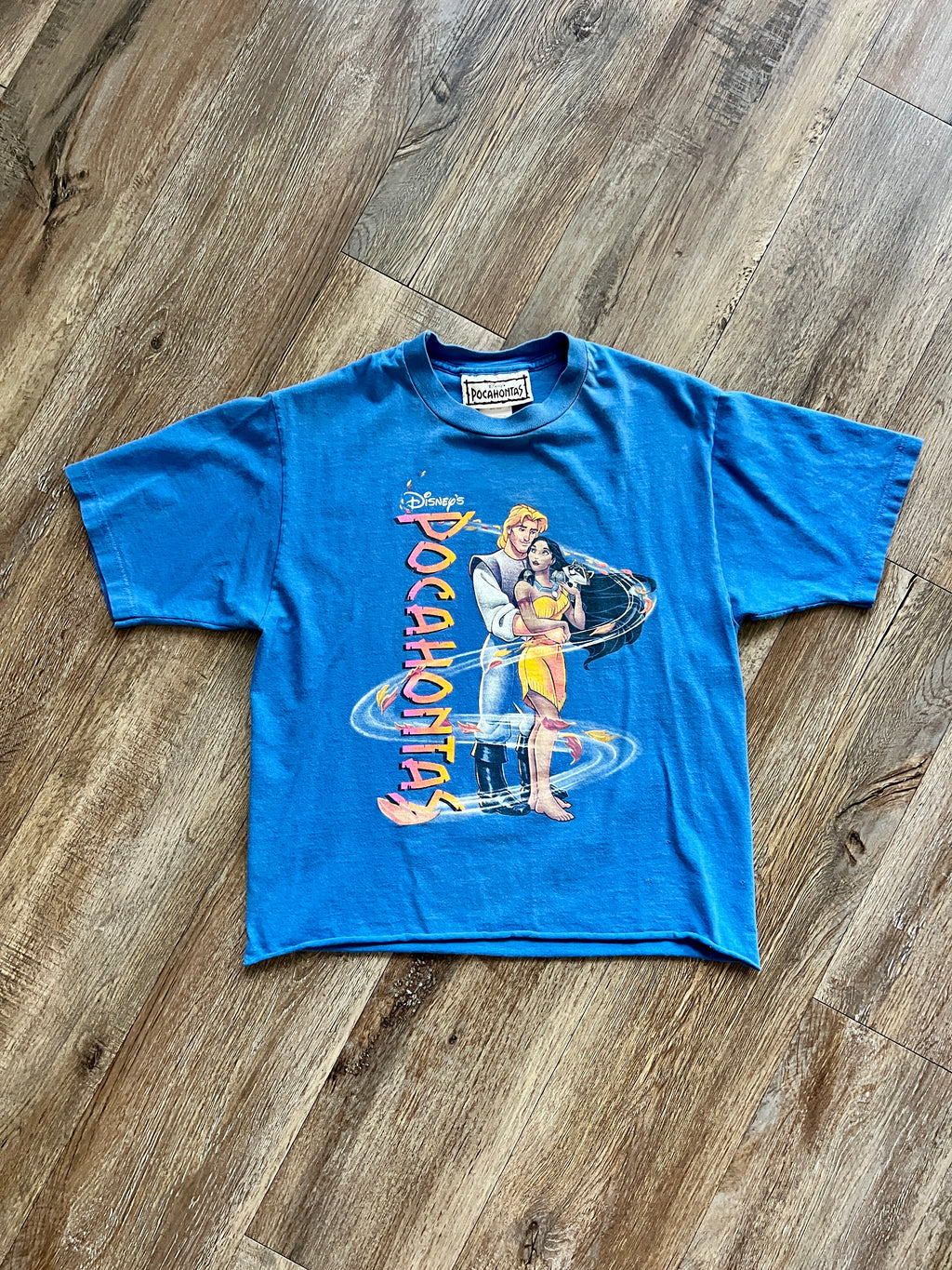 1124 -Blue Pocahontas & John Smith Leaves Shirt - M