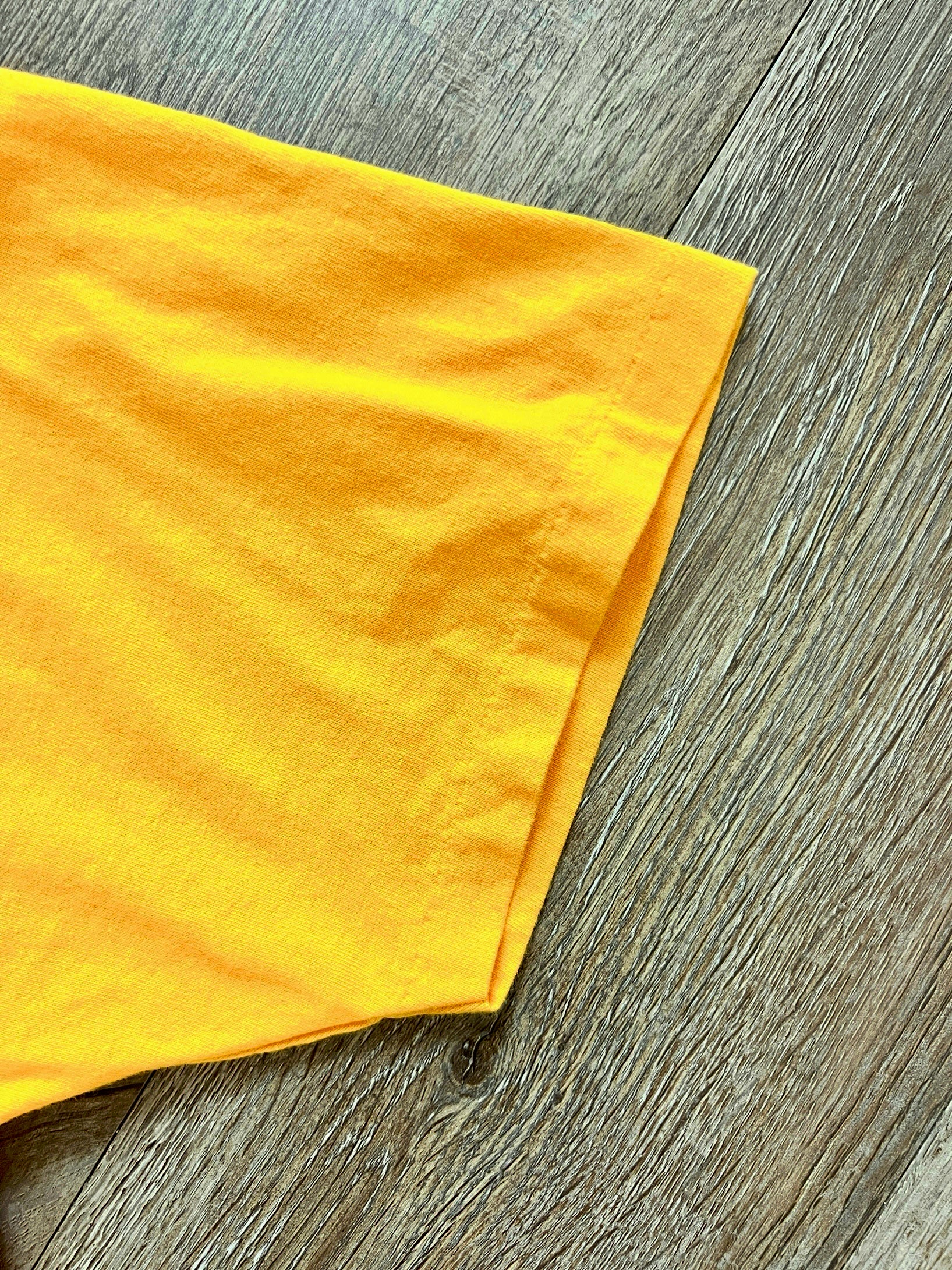 1400 - Gold Embroidered WDW Confetti Tee - L