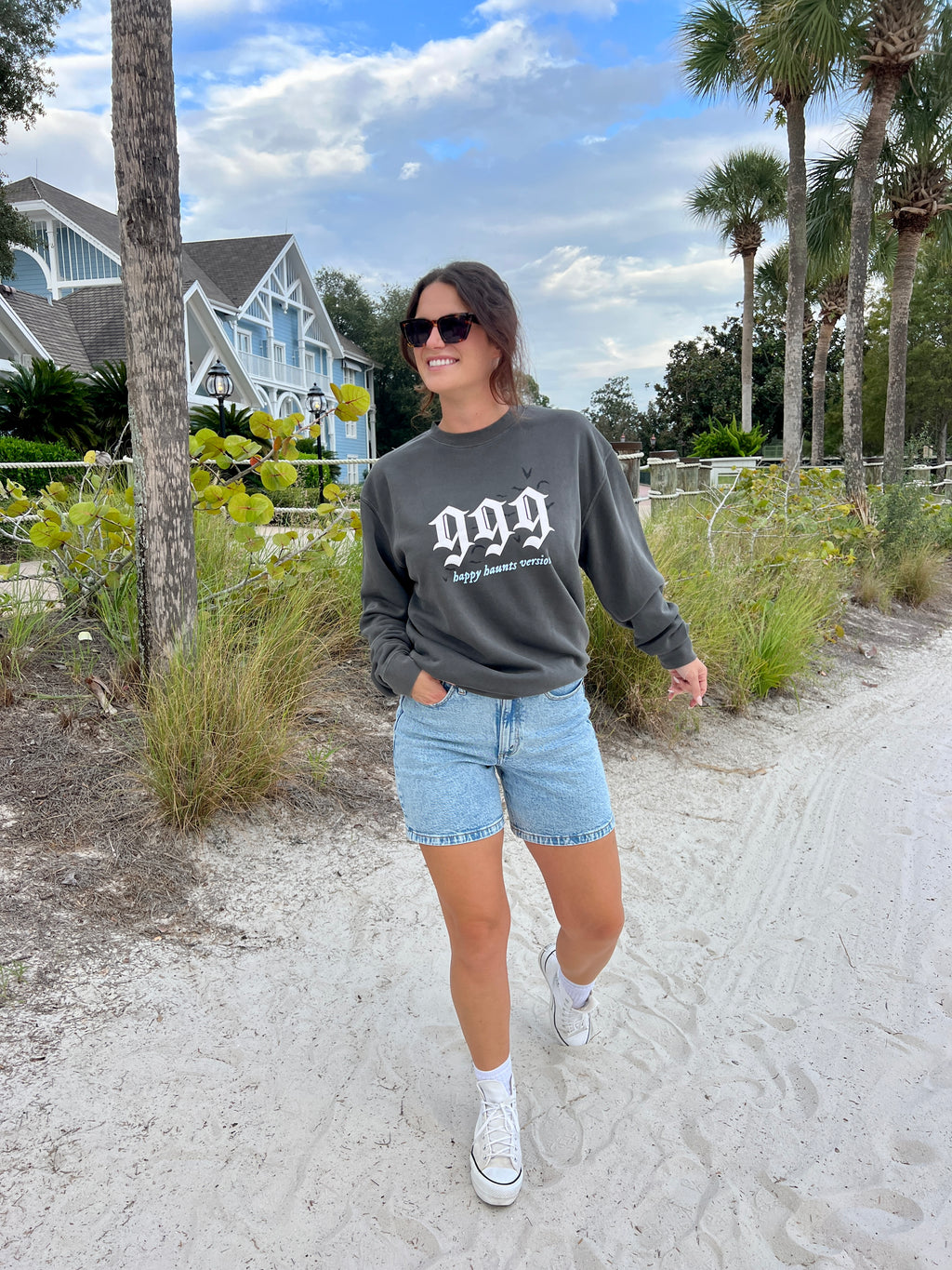 999 Happy Haunts Version Crewneck TOP HAT