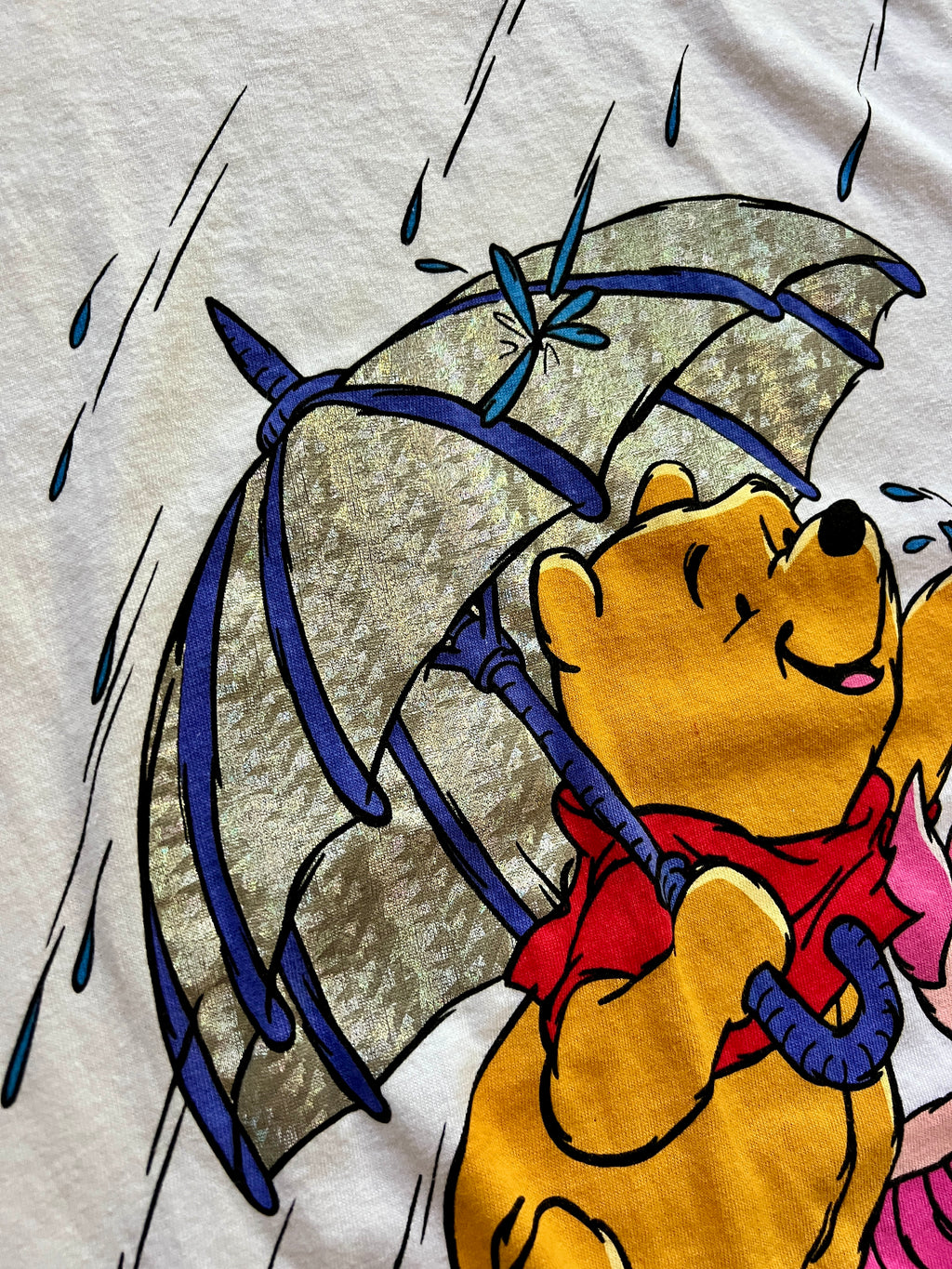 558 -White WTP & Piglet Holo Umbrella Raining Tee - XL
