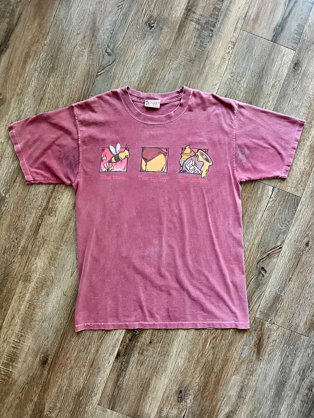 590 -Maroon The Bees The Tummy The Hunny The Pooh Bear Tee - L