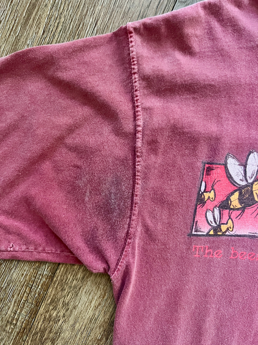 590 -Maroon The Bees The Tummy The Hunny The Pooh Bear Tee - L