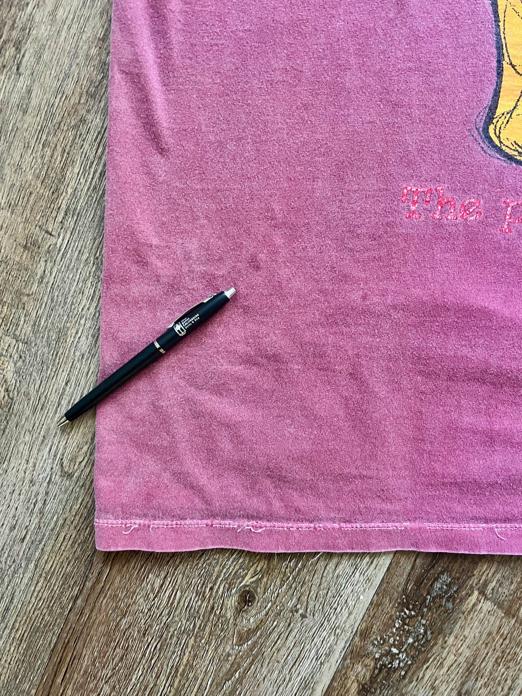 590 -Maroon The Bees The Tummy The Hunny The Pooh Bear Tee - L