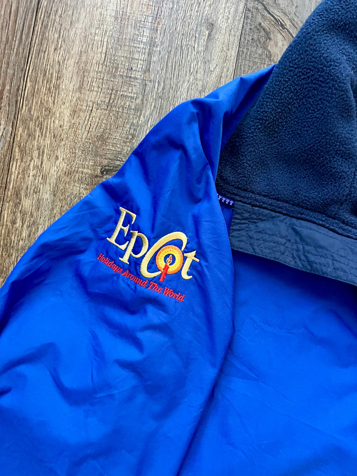 616 - EPCOT 2012 Candlelight Processional Choir Member Sample Jacket - M