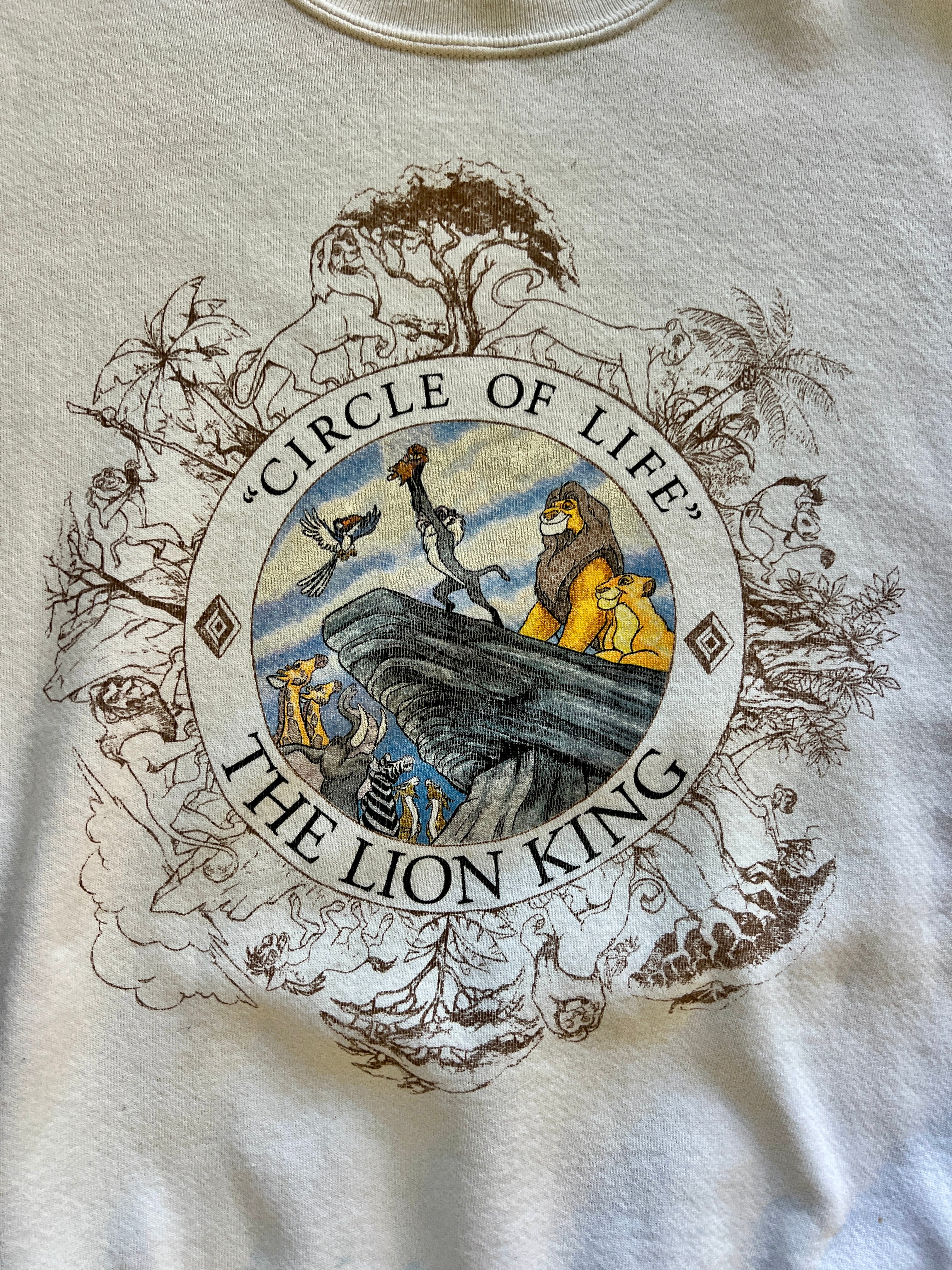 1139 -White The Lion King Circle of Life Pride Rock Crewneck - L