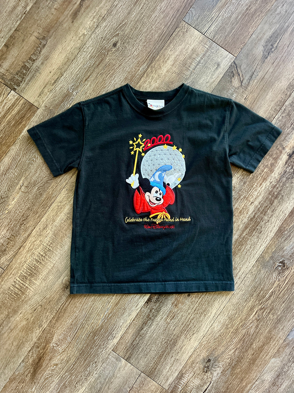 1150 - Black Appliqué Sorcerer Mickey EPCOT 2000 Celebrate the Future Shirt - YM
