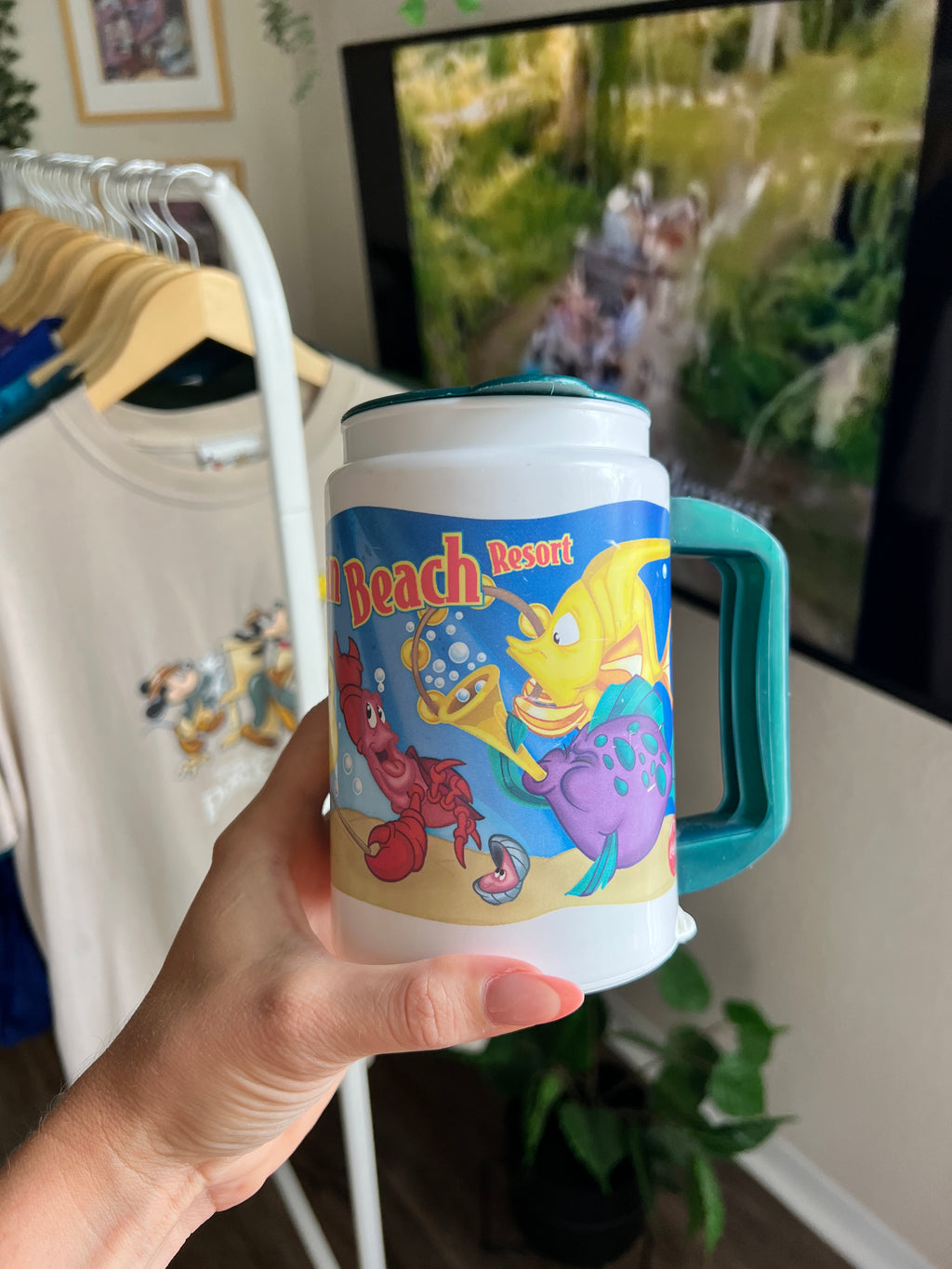 109 -Caribbean Beach Ariel Resort Mug