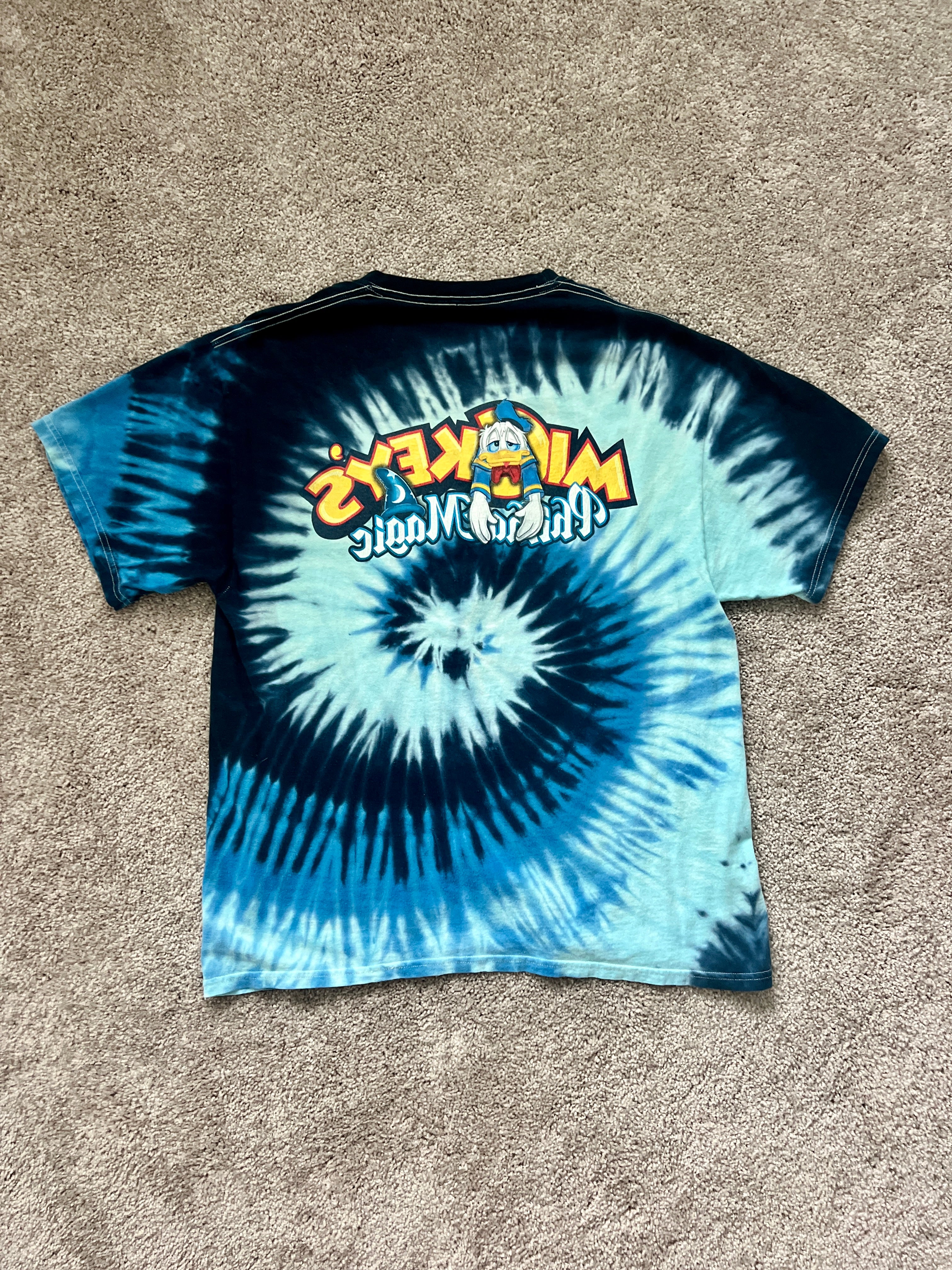 1412 - Blue Tie-Dye Donald PhilarMagic Y2K Tee - L