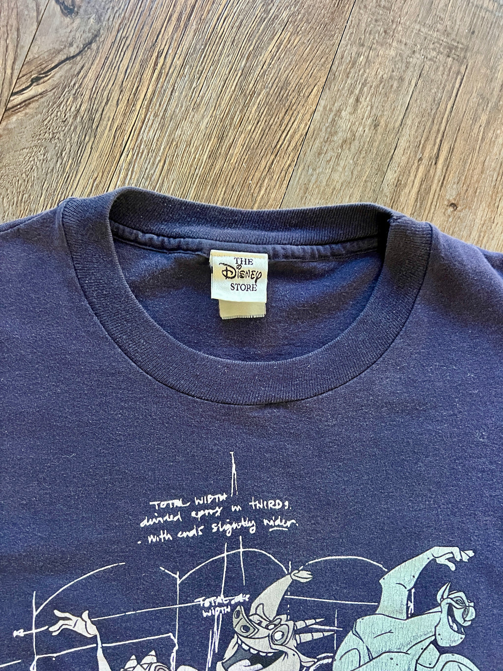 1154 -Navy Hunchback of Notre Dame Living on the Edge Gargoyle Shirt - XL