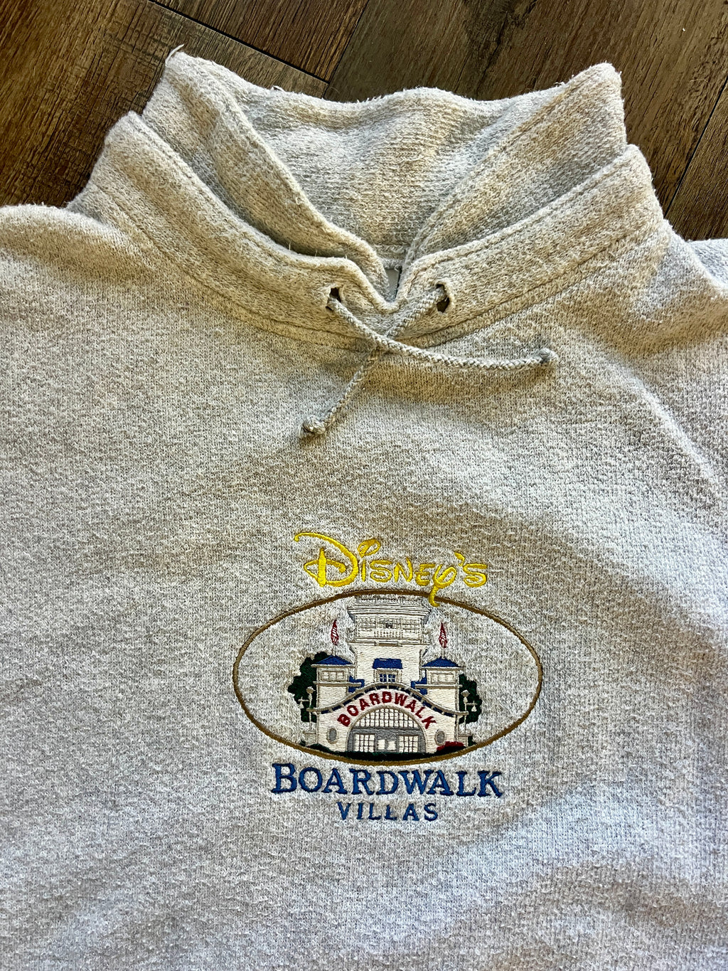 1159 -Grey Embroidered BoardWalk Villas Tie-Neck Pullover - NT / XL