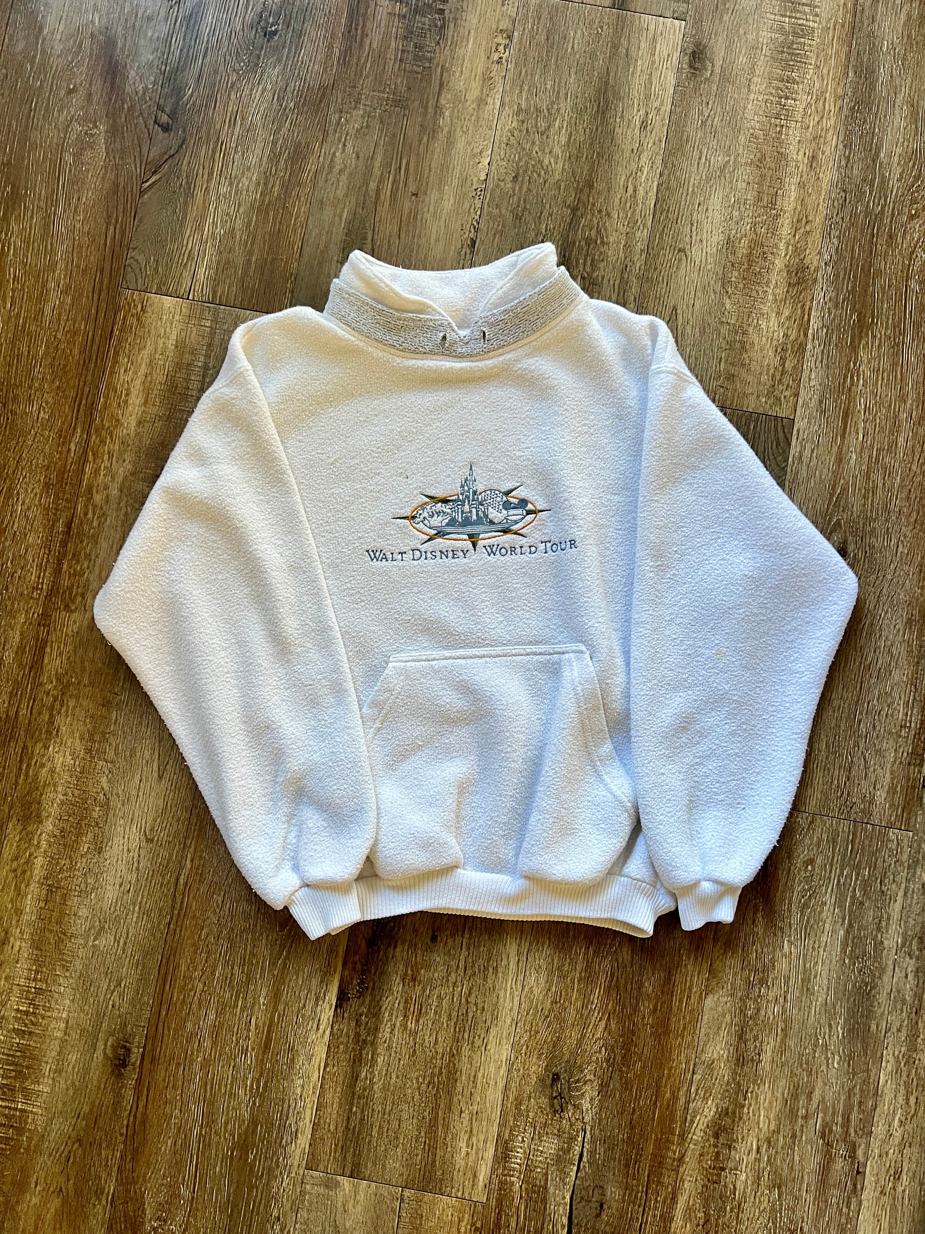 1161 -Grey & White Embroidered Walt Disney World Tour 4 Parks Logo Tie-Neck Pullover - S