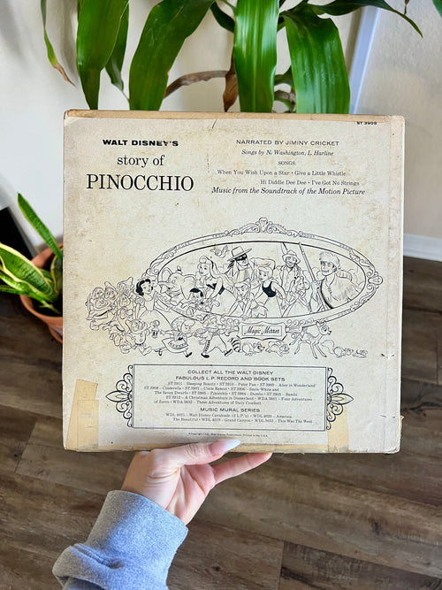1176 -Pinocchio Record & Book Set