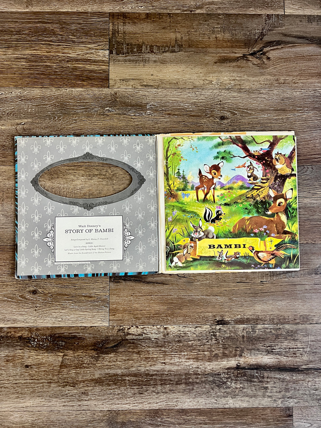 1183 -Bambi Record & Book Set
