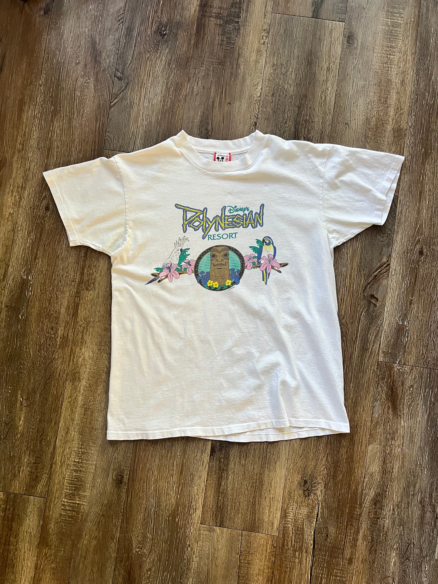 627 -White Polynesian Resort Parrot & Tiki Tee - L