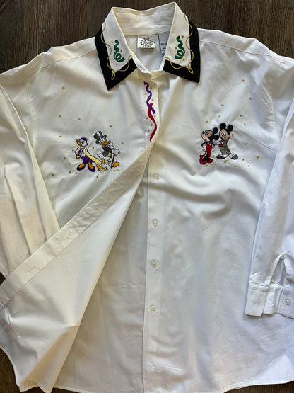 628 -White Embroidered Daisy, Donald, Mickey, Minnie Party Button Up - L