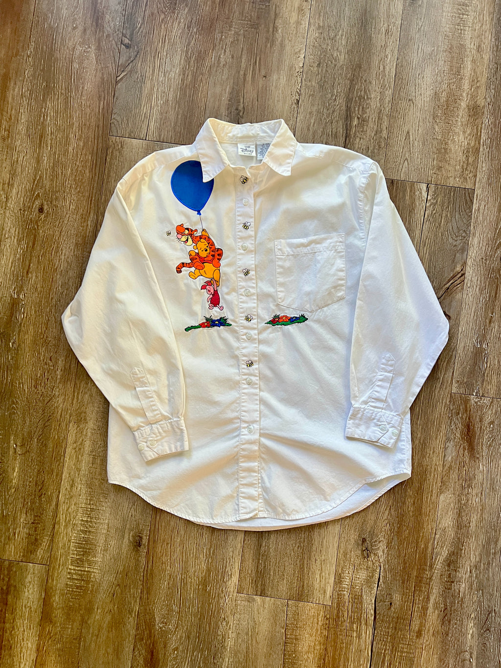629 -White Embroidered Winnie The Pooh Balloon Button Up - M
