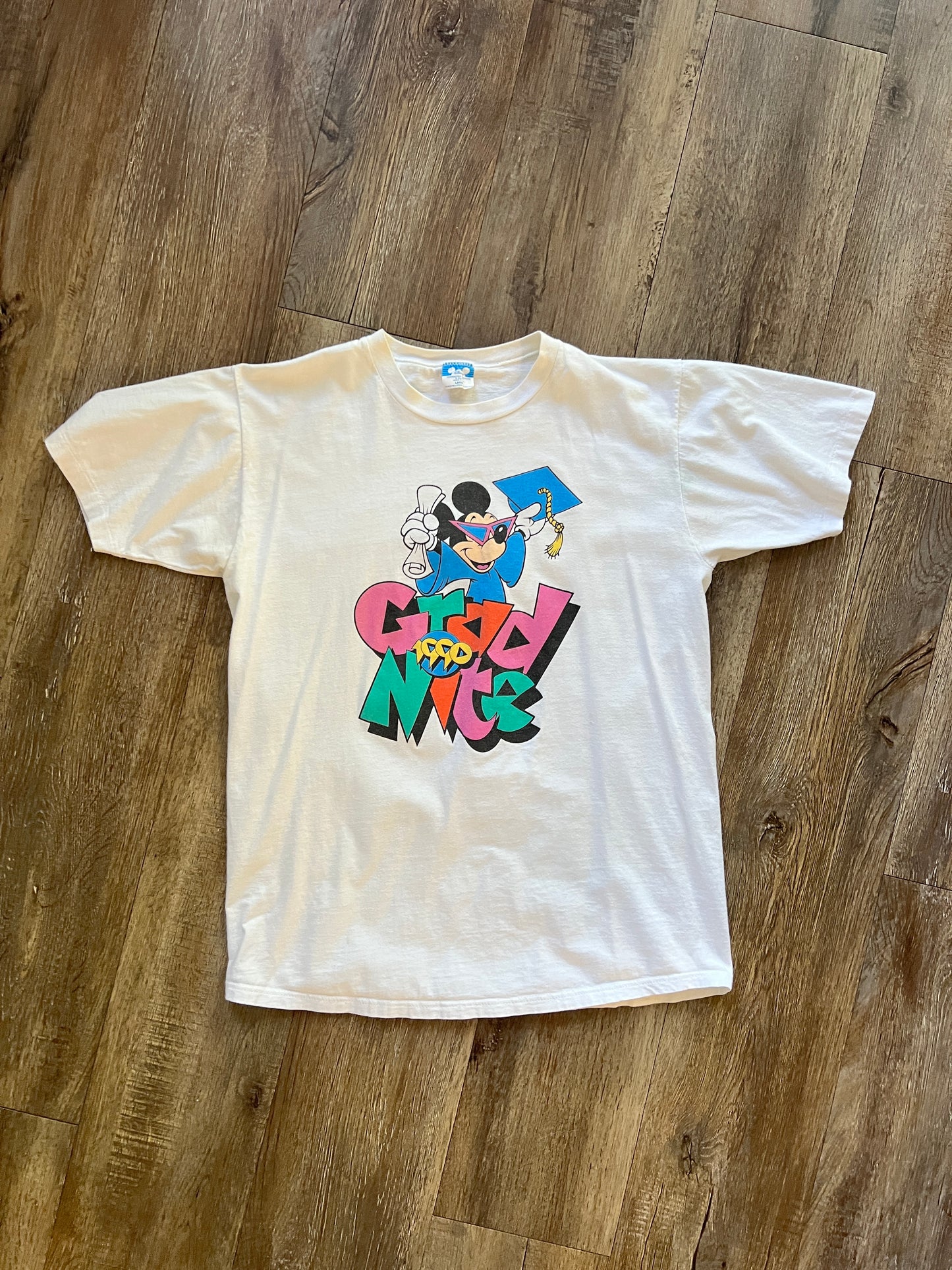 655 -White Grad Nite 1990 Tee - L
