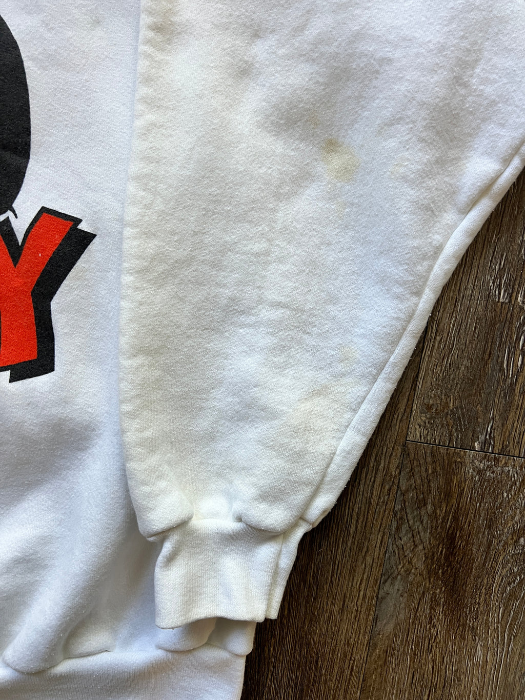 657 - White Goofy Head Letter Crewneck - OSFA