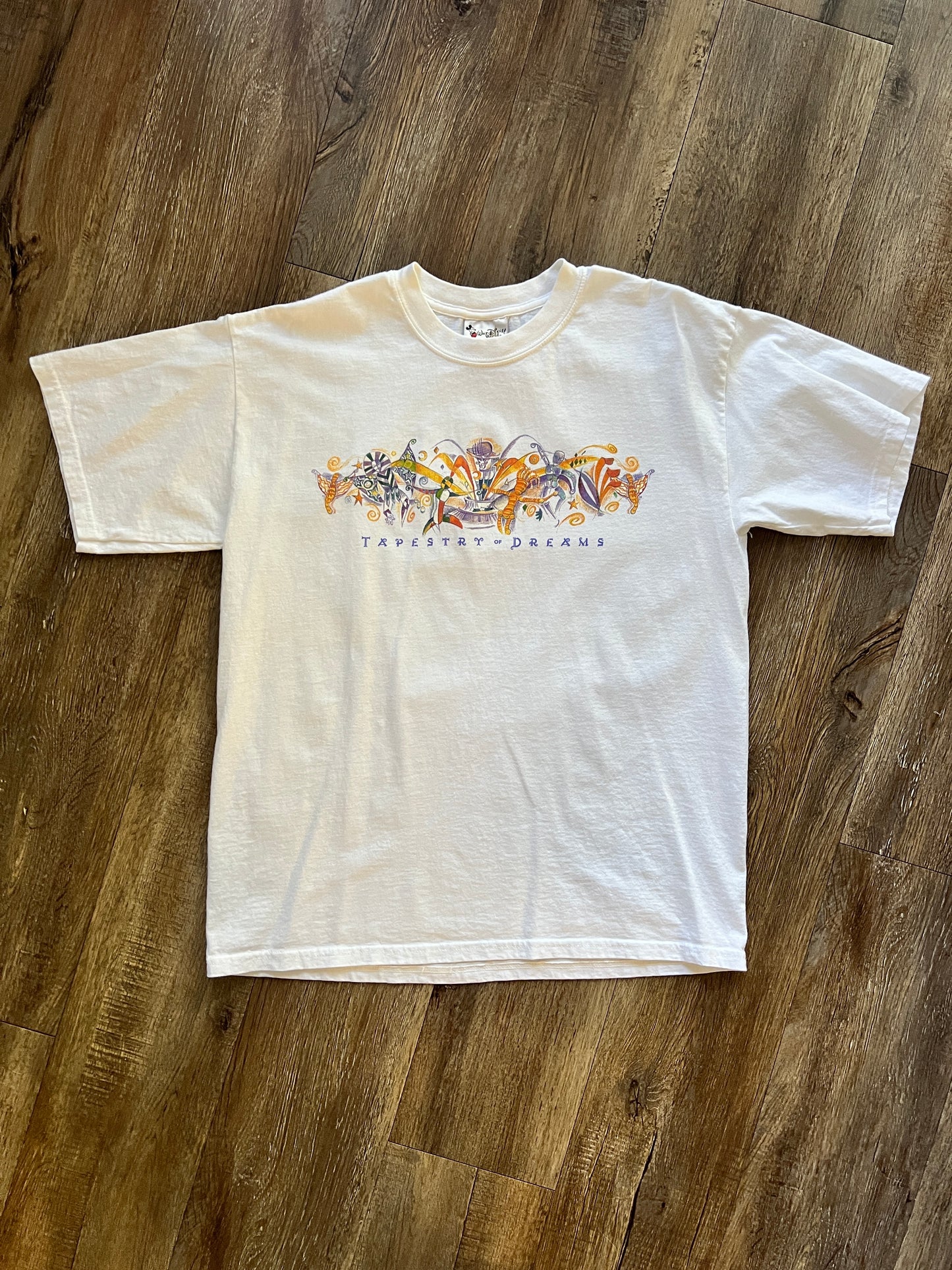 658 -White EPCOT Tapestry of Nations Tee - M