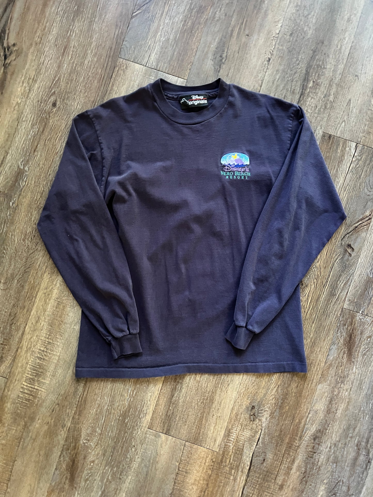 662 -Purple Embroidered Vero Beach Resort Pocket Tee - M