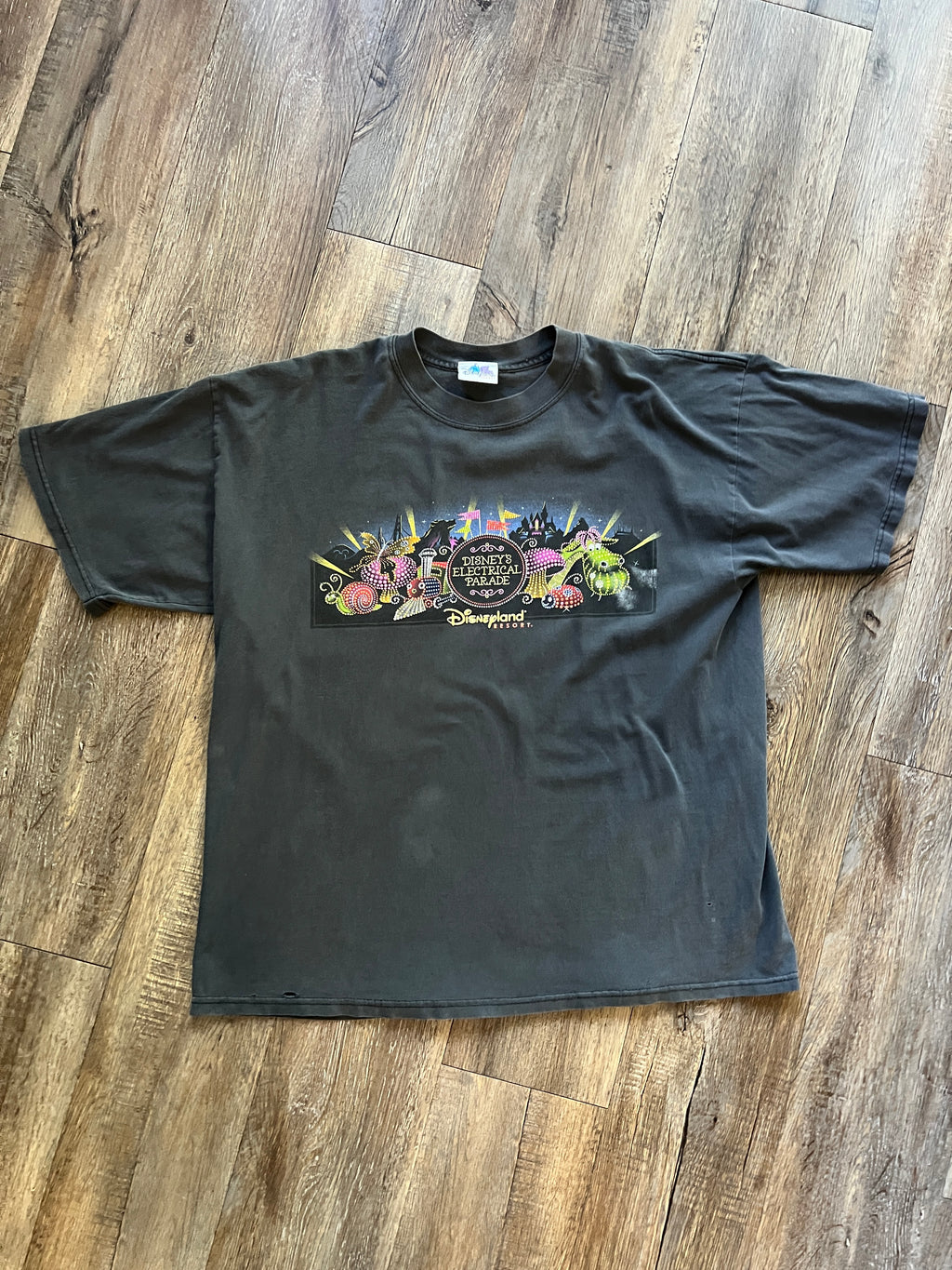 689 -Black Disneyland Main Street Electrical Parade Tee - L