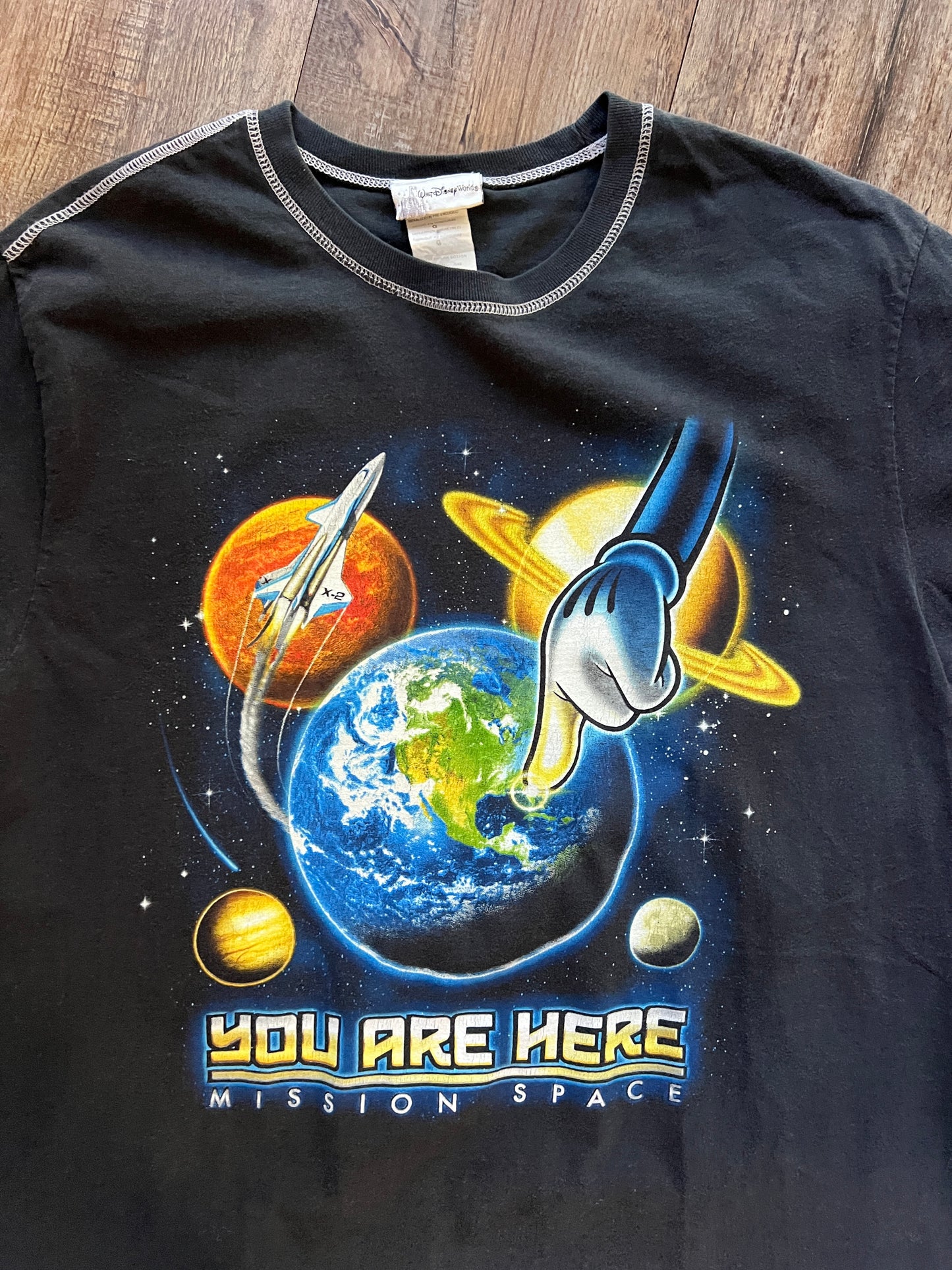 694 -Black Mission Space You Are Here Mickey Planet Head Tee - L