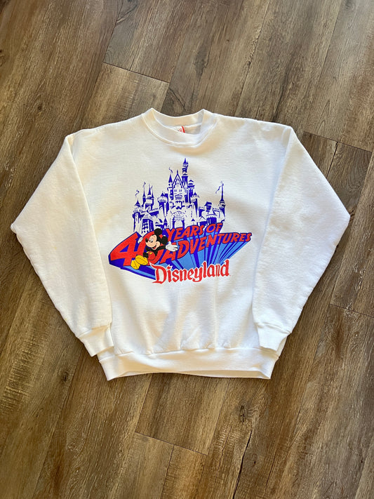 702 -White 40 Years of Adventure Disneyland Logo Crewneck - L