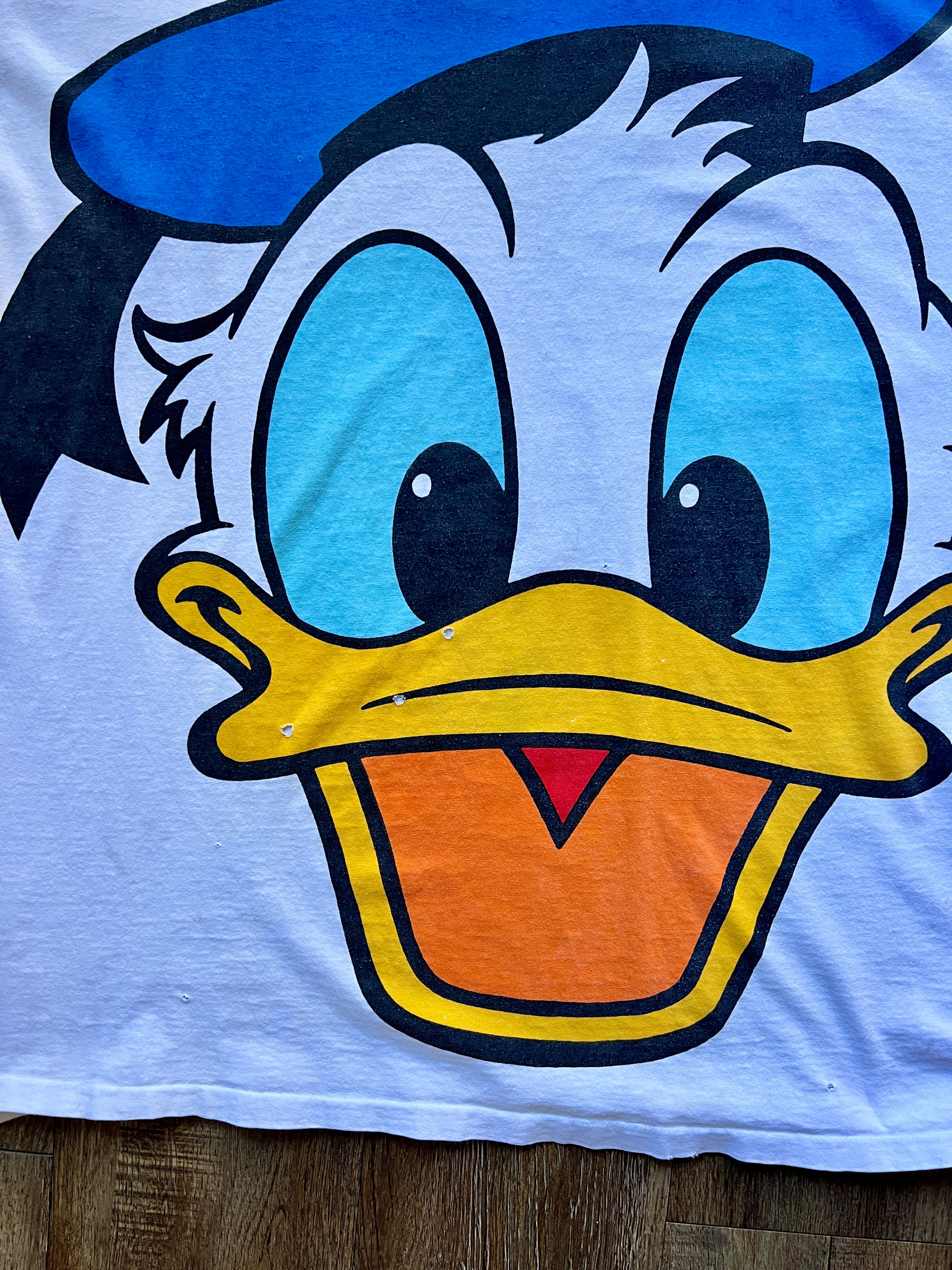 1204 -White Big Face Donald Duck Shirt - NT / OSFA